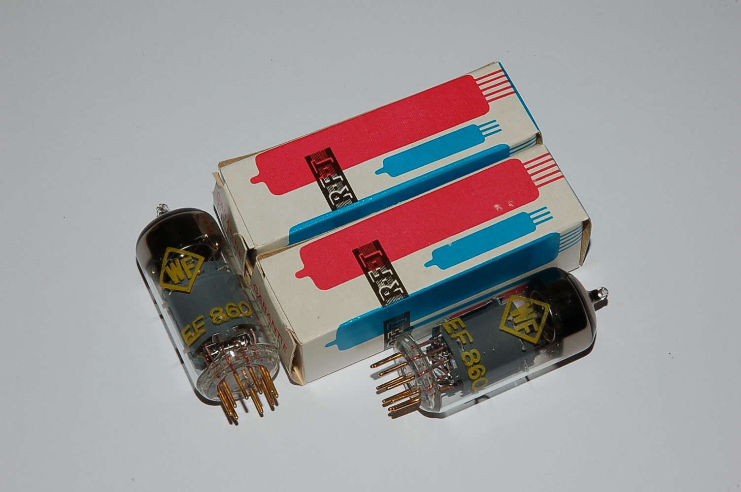 EF860 Pair RFT Post tubes Röhren BTB matched Paar
