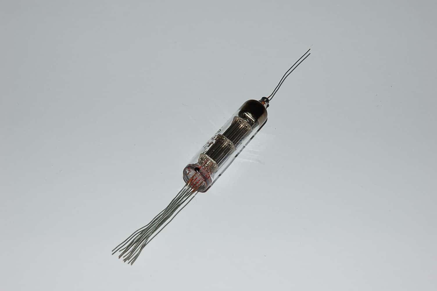 1P24B submin batt.Powerpentode