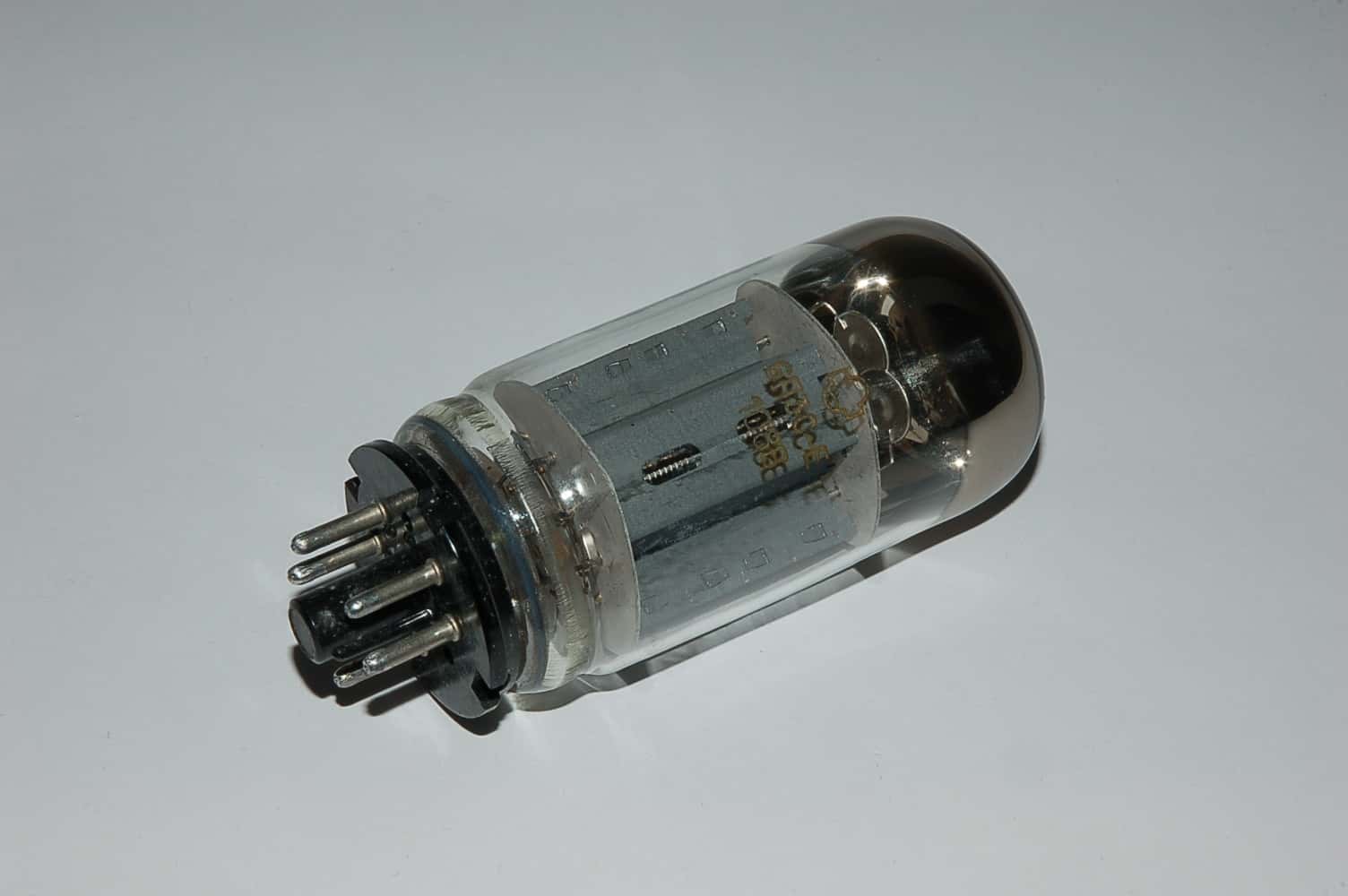 6P3C-E NOS kurzer Sockel (=5881Sovtek/6L6WGC)