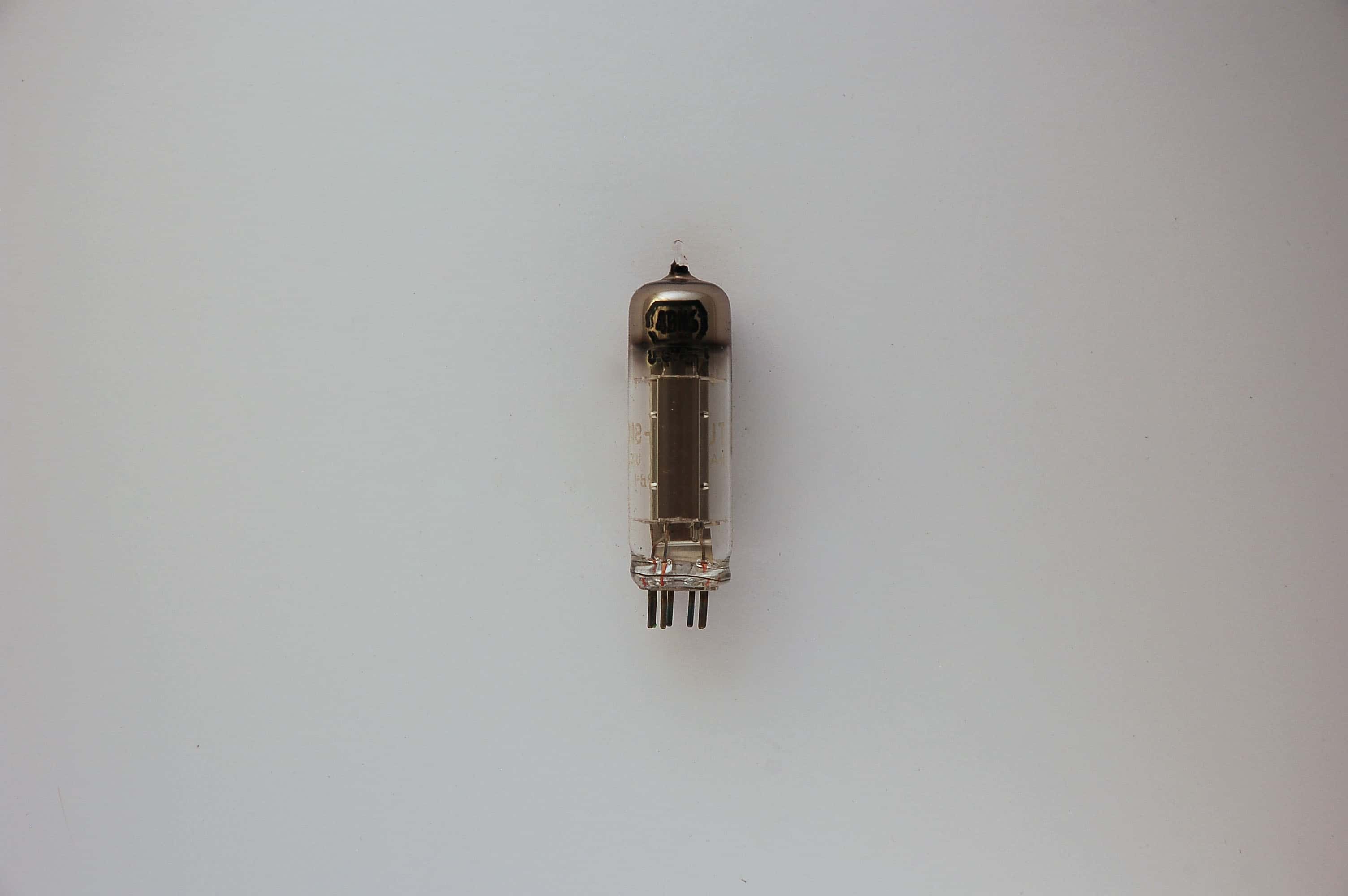 4BN6 Röhre Gated-Beam B7G Uf 4,2V
