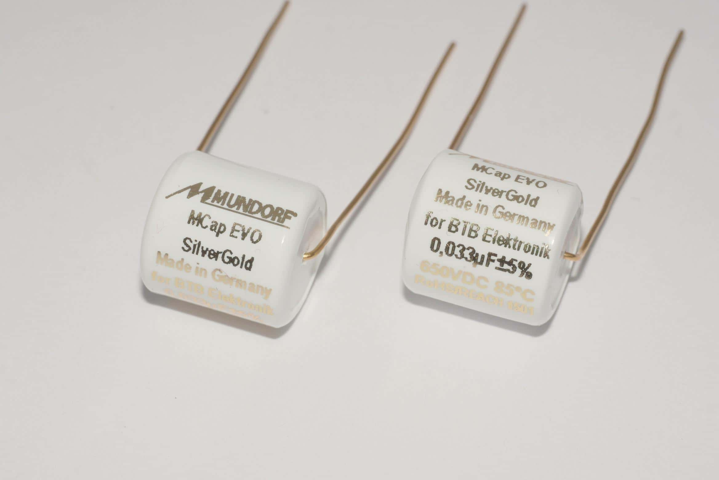 0,033uF Mundorf MCAP 650V 5% BTB SilberGold Evo Cap 12x12mm