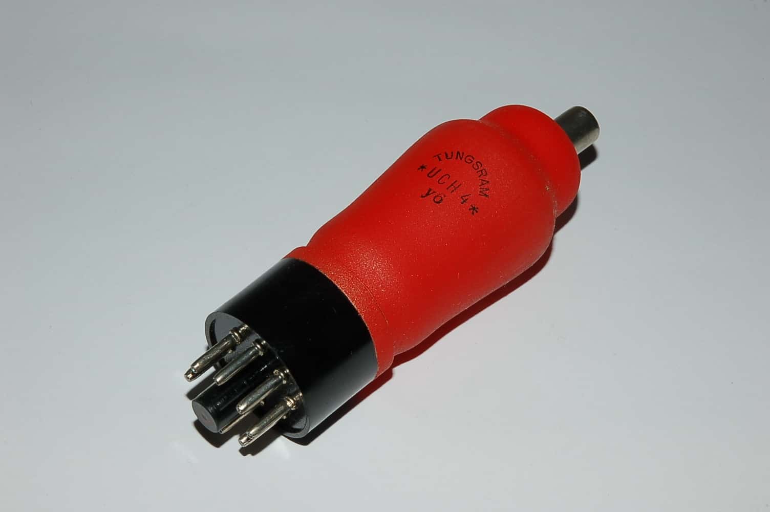 UCH4 Röhre Triode-Heptode K8A