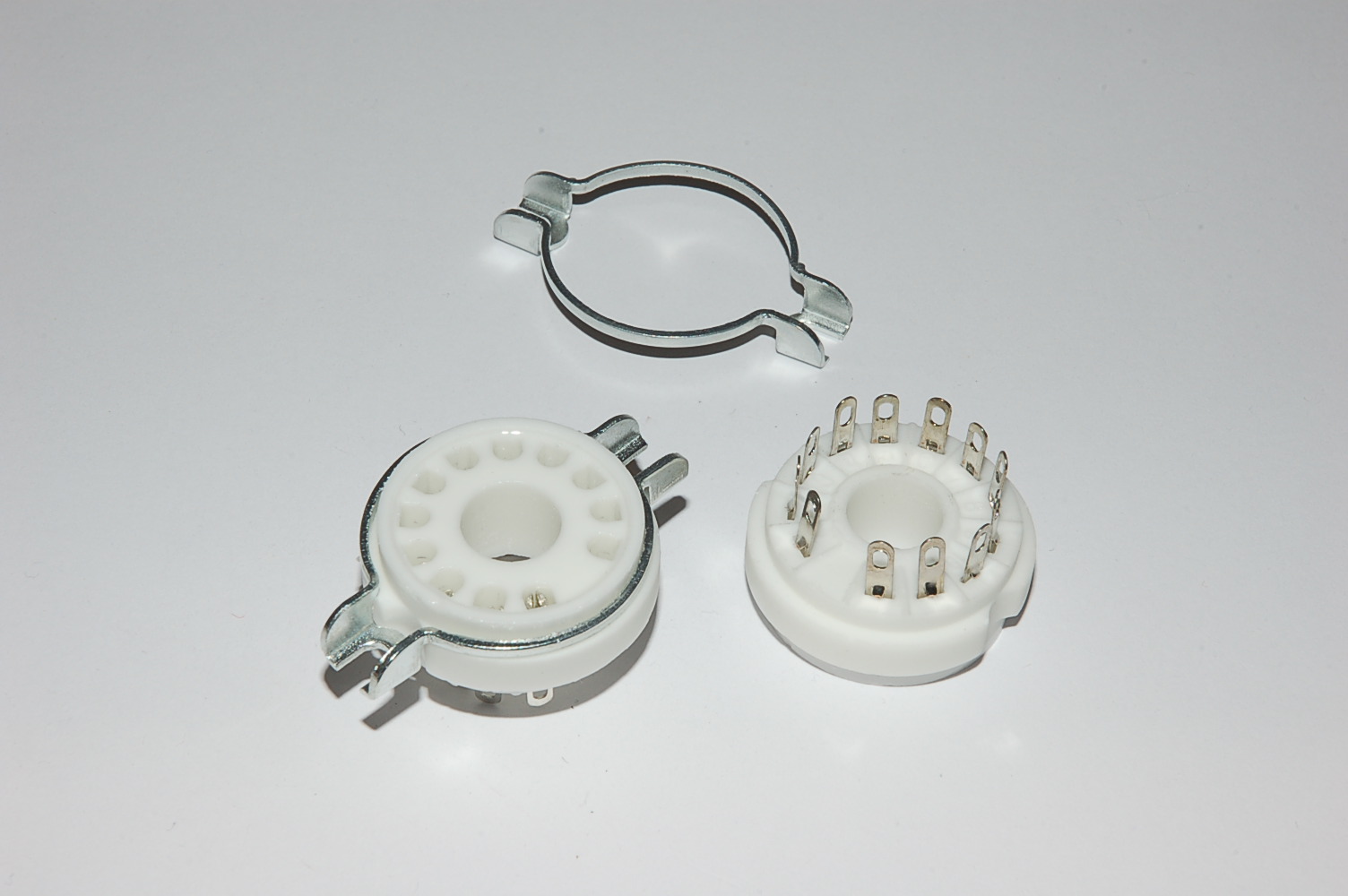 Fassung Compactron 12pol Draht für 6K11, 6KD6,...