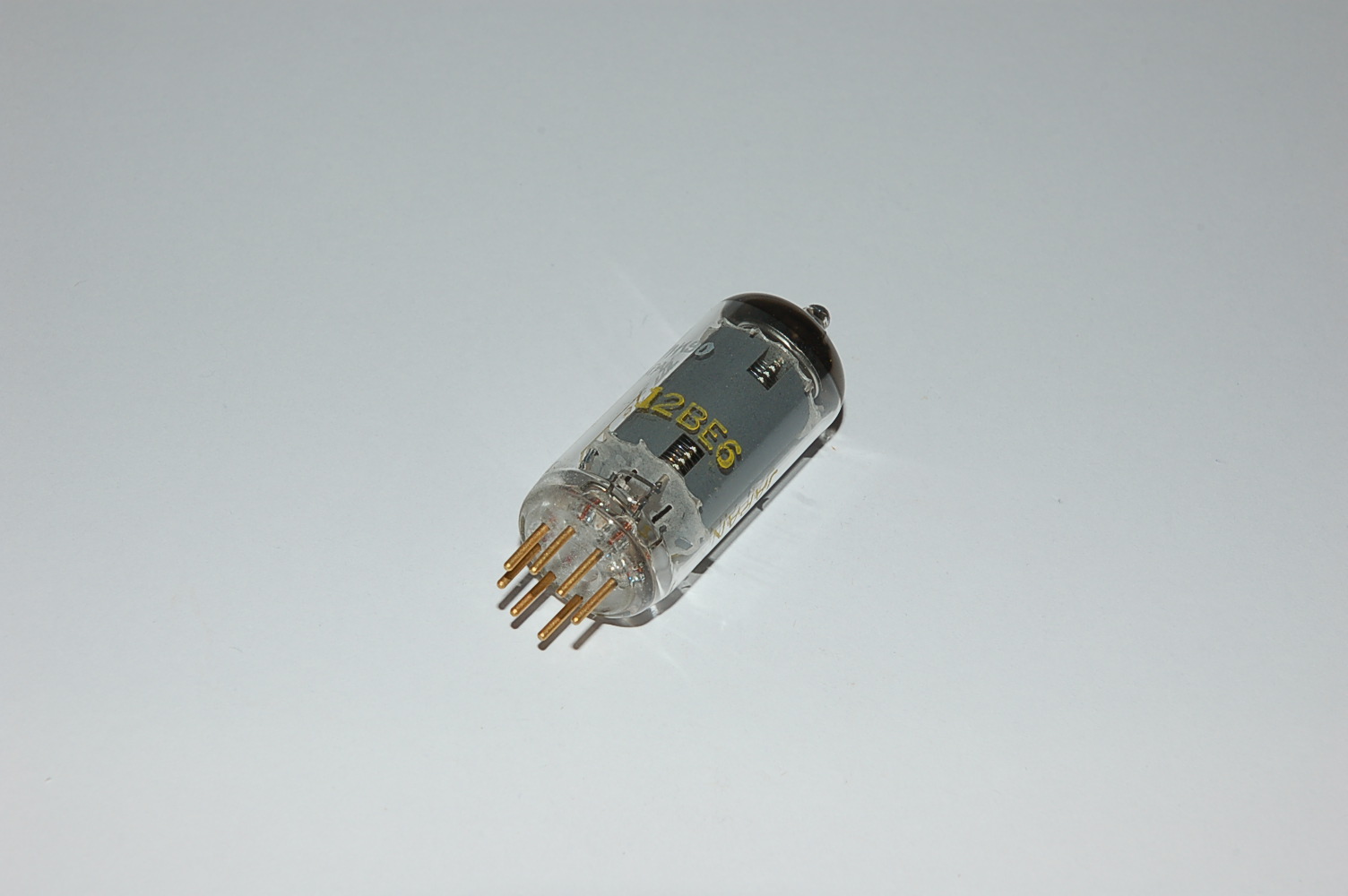 HK90 (=12BE6) tube