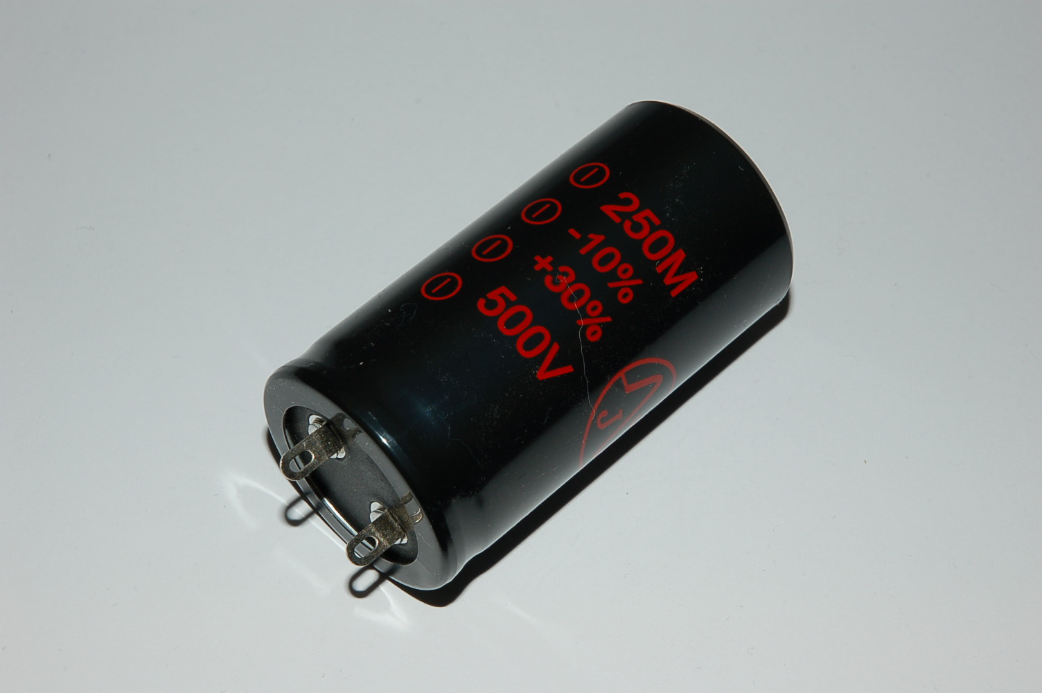 Elko 250uF/500VRadial Draht JJ Serie TC d=35mm,h=88/90mm