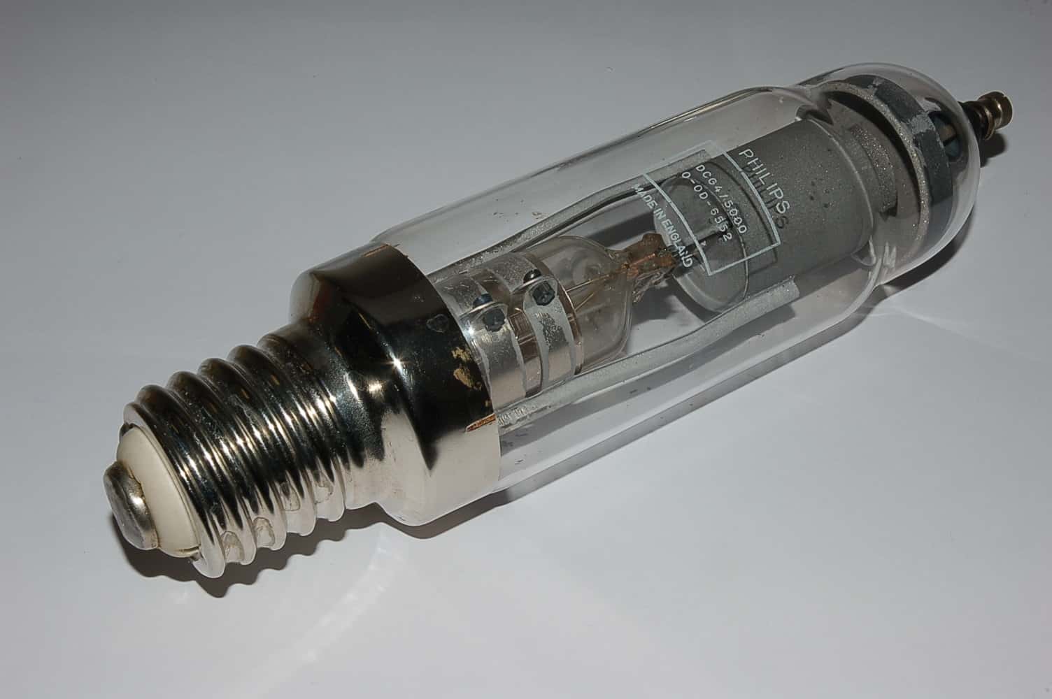 DCG4/5000 Röhre Gasgleichrichter Schraubanschl