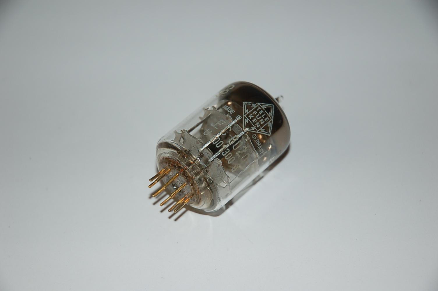 EC8020 (Noval Triode,big glas)