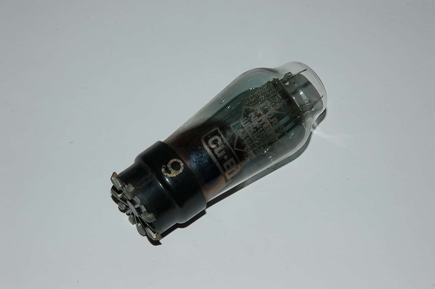 EZ1 rectifier tube