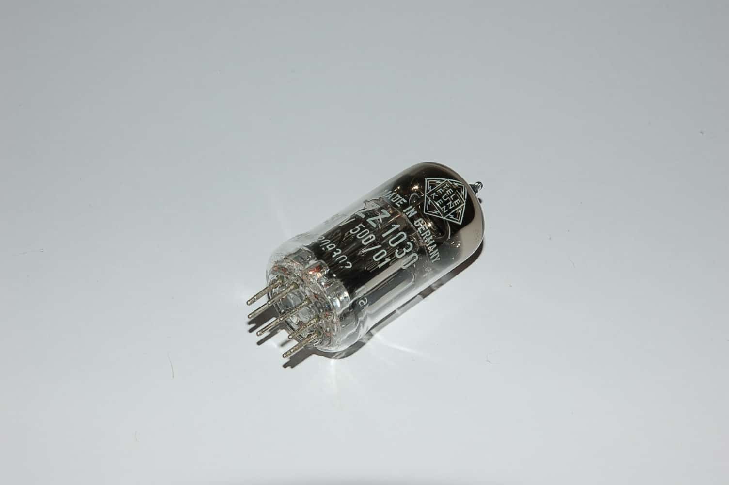 ZZ1030 (=STV500/0,1) volt.ref.
