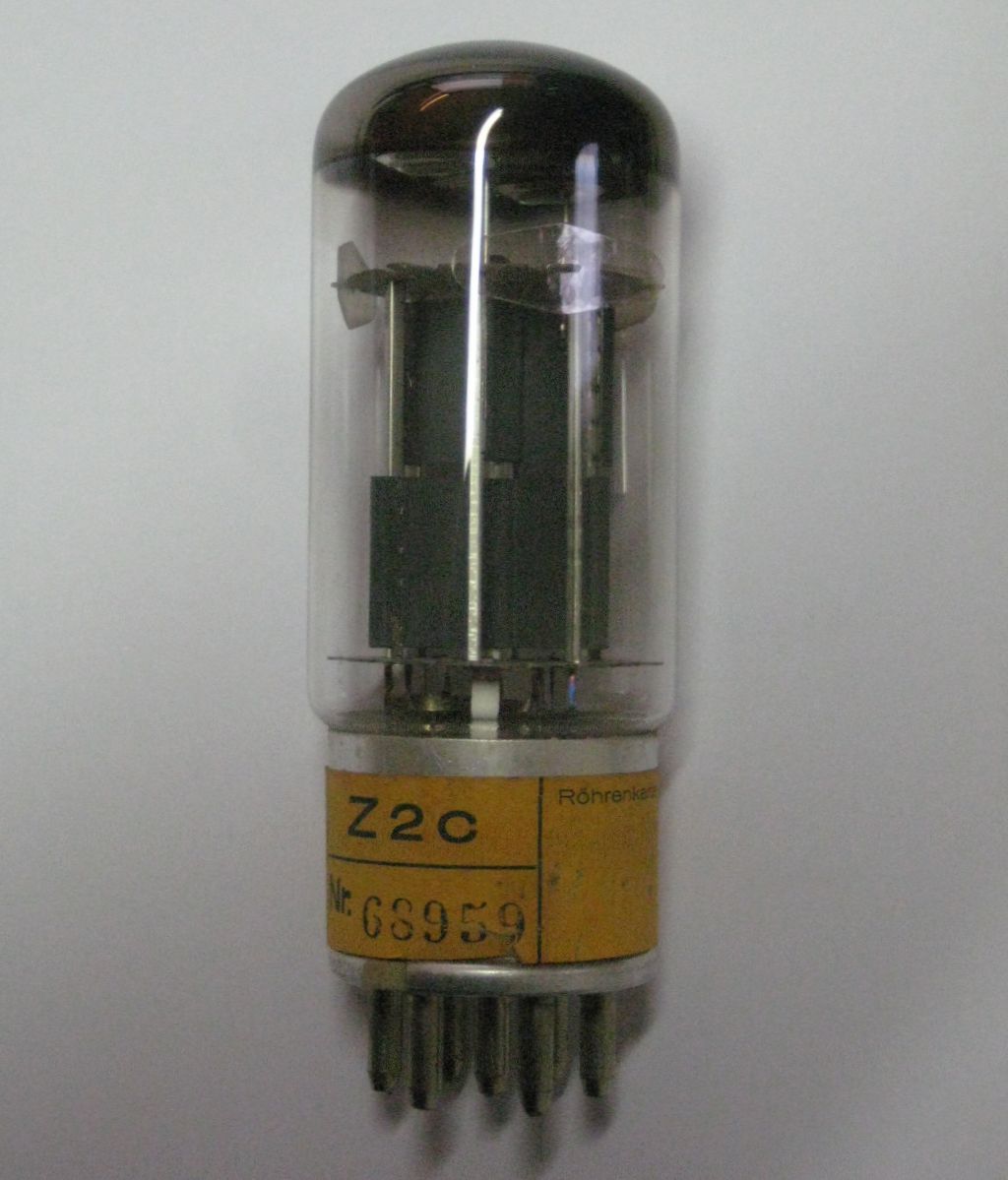 Z2C Behördenröhre - Poströhre