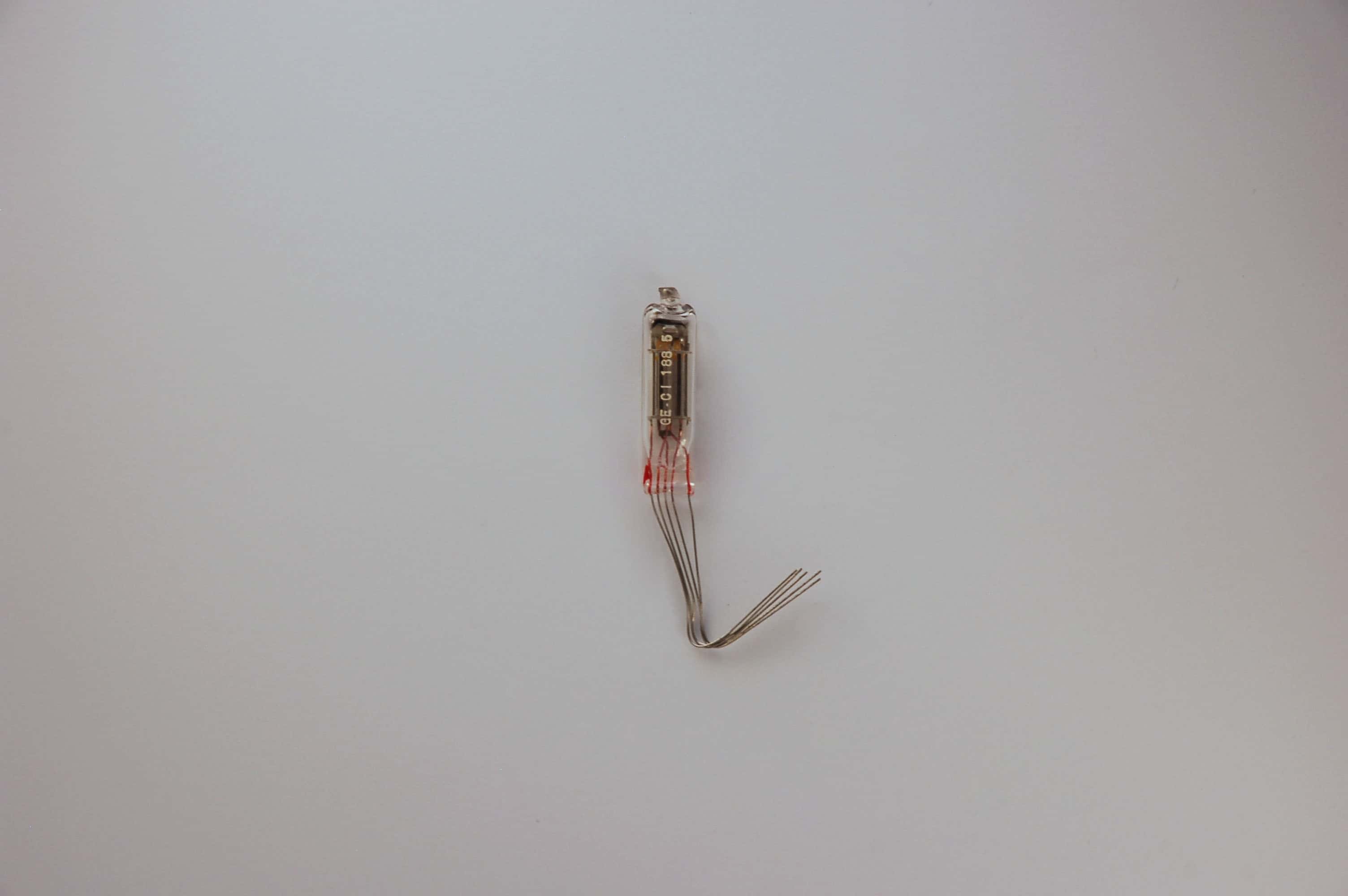 5886 (=DF703, 5886, CK571AX) submin Pentode