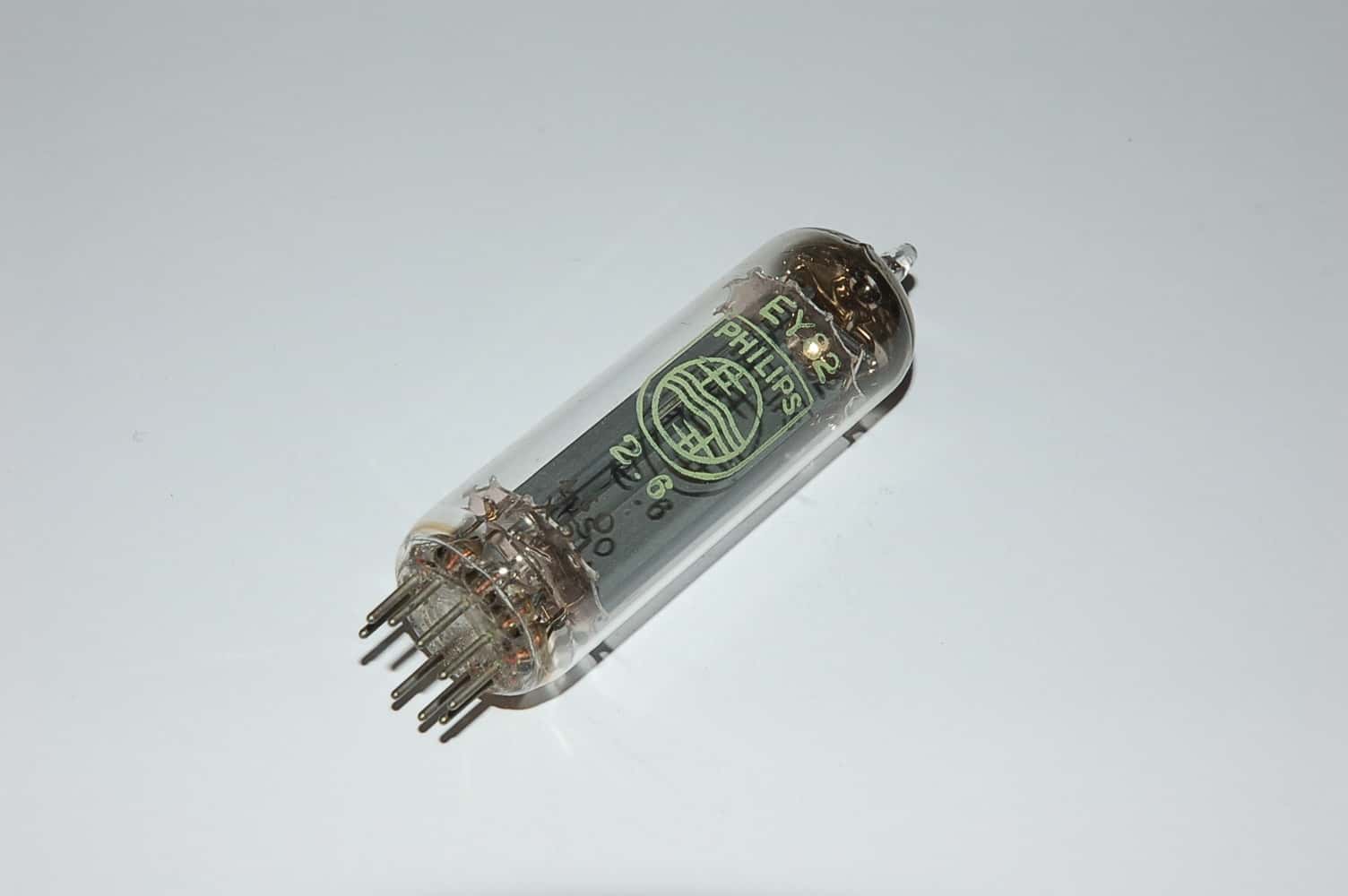 EY82 rectifier