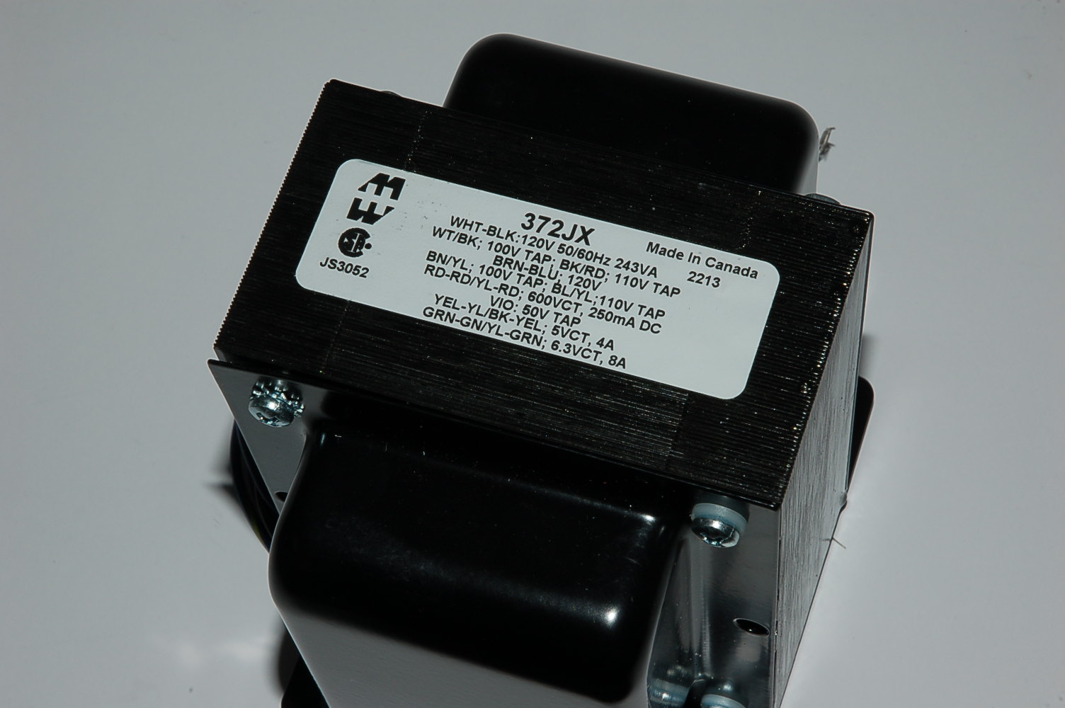 Hammond372JX Netztrafo 243VA 2x300V/250mA, 6,3V/8A, 5V/4A