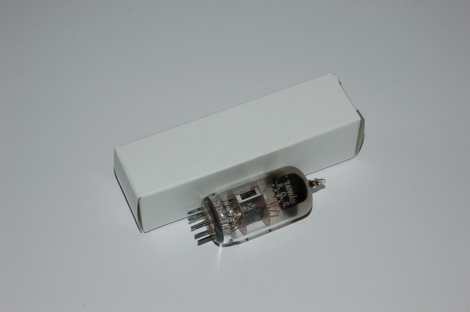 4BZ7 (=4BQ7A) double Triode