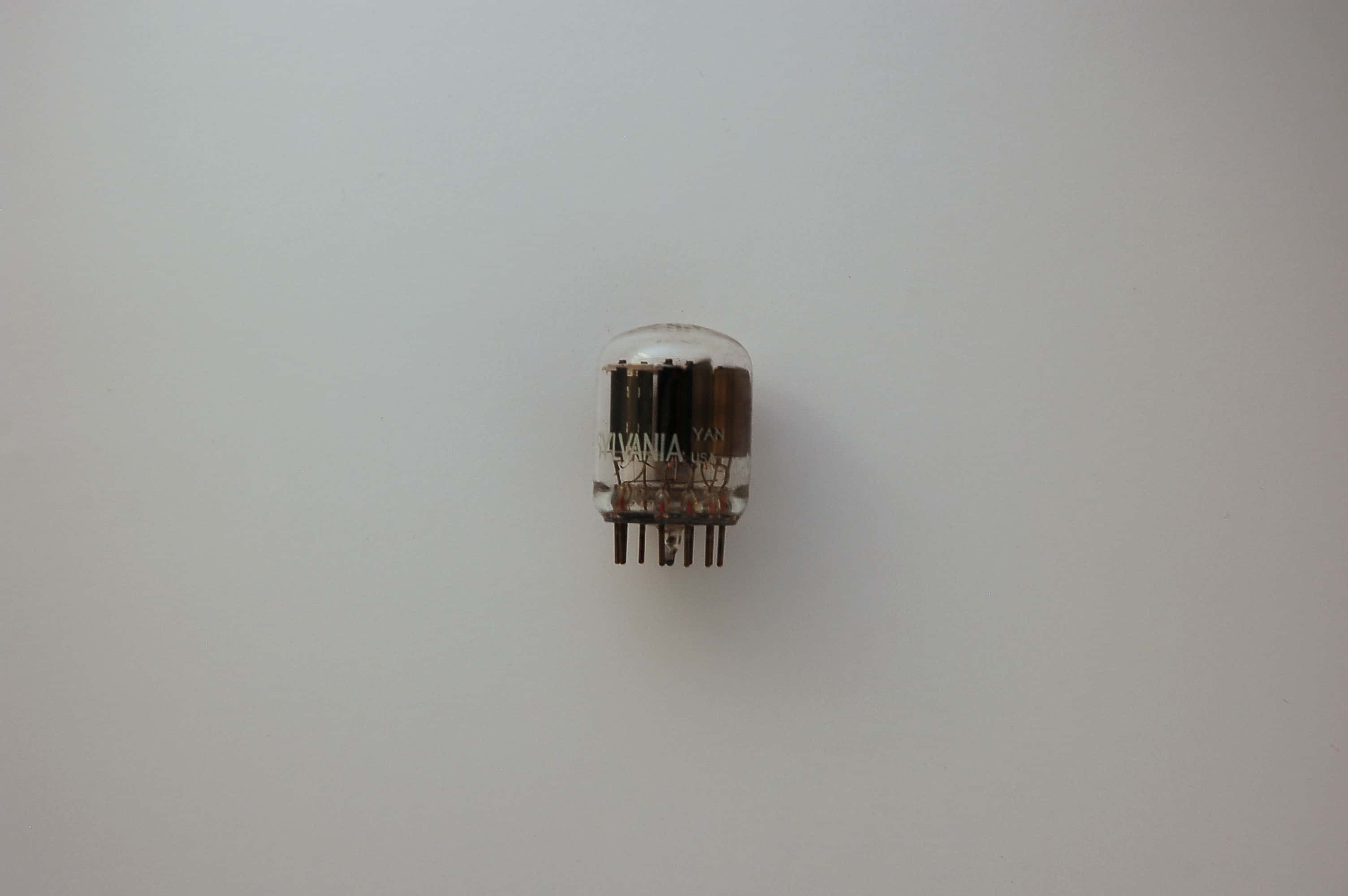 6AG11 Röhre Diode-Triode B12C Uf 6,3V