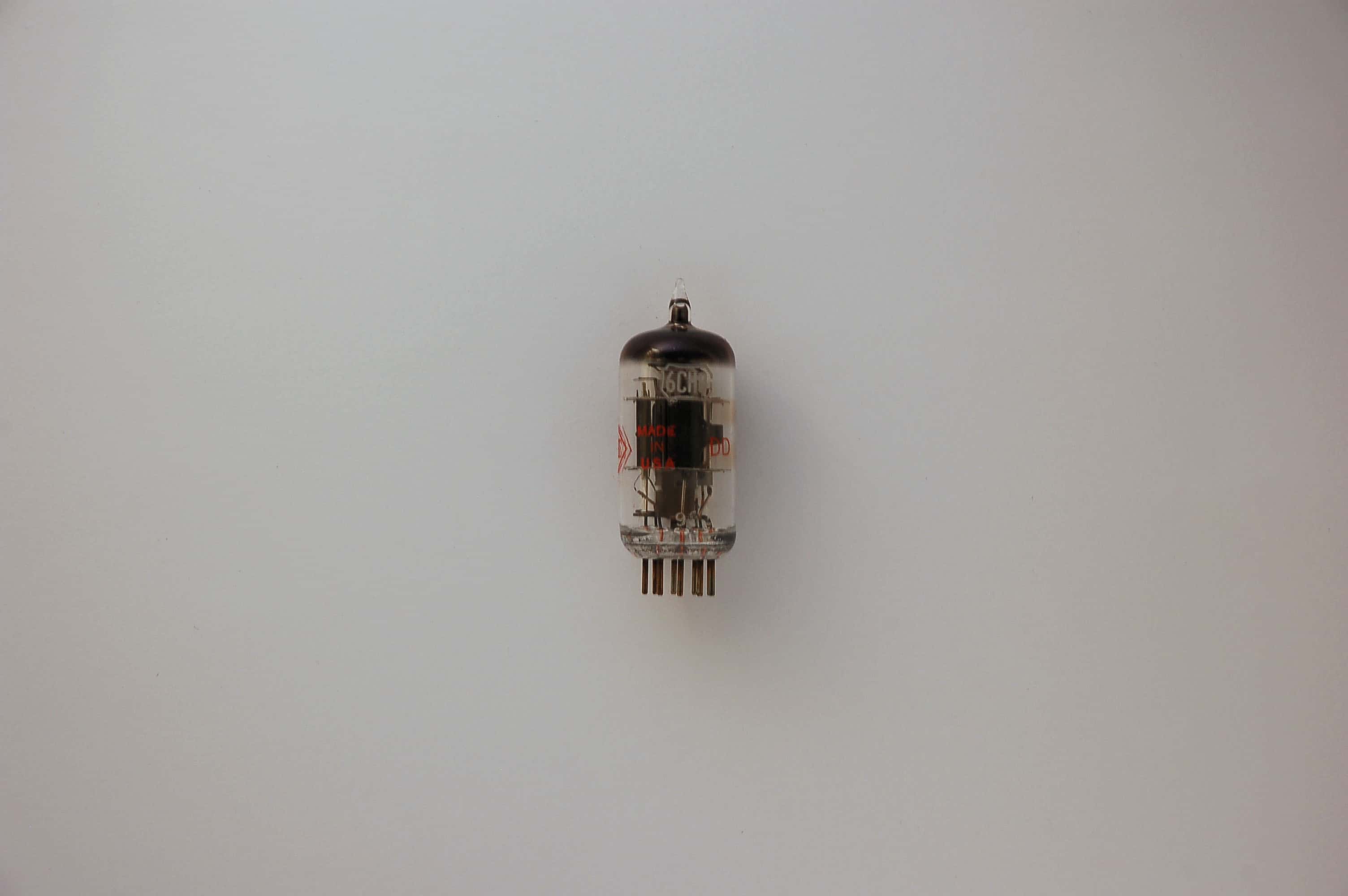 6CH8 Röhre Triode-Pentode B9A Uf 6,3V