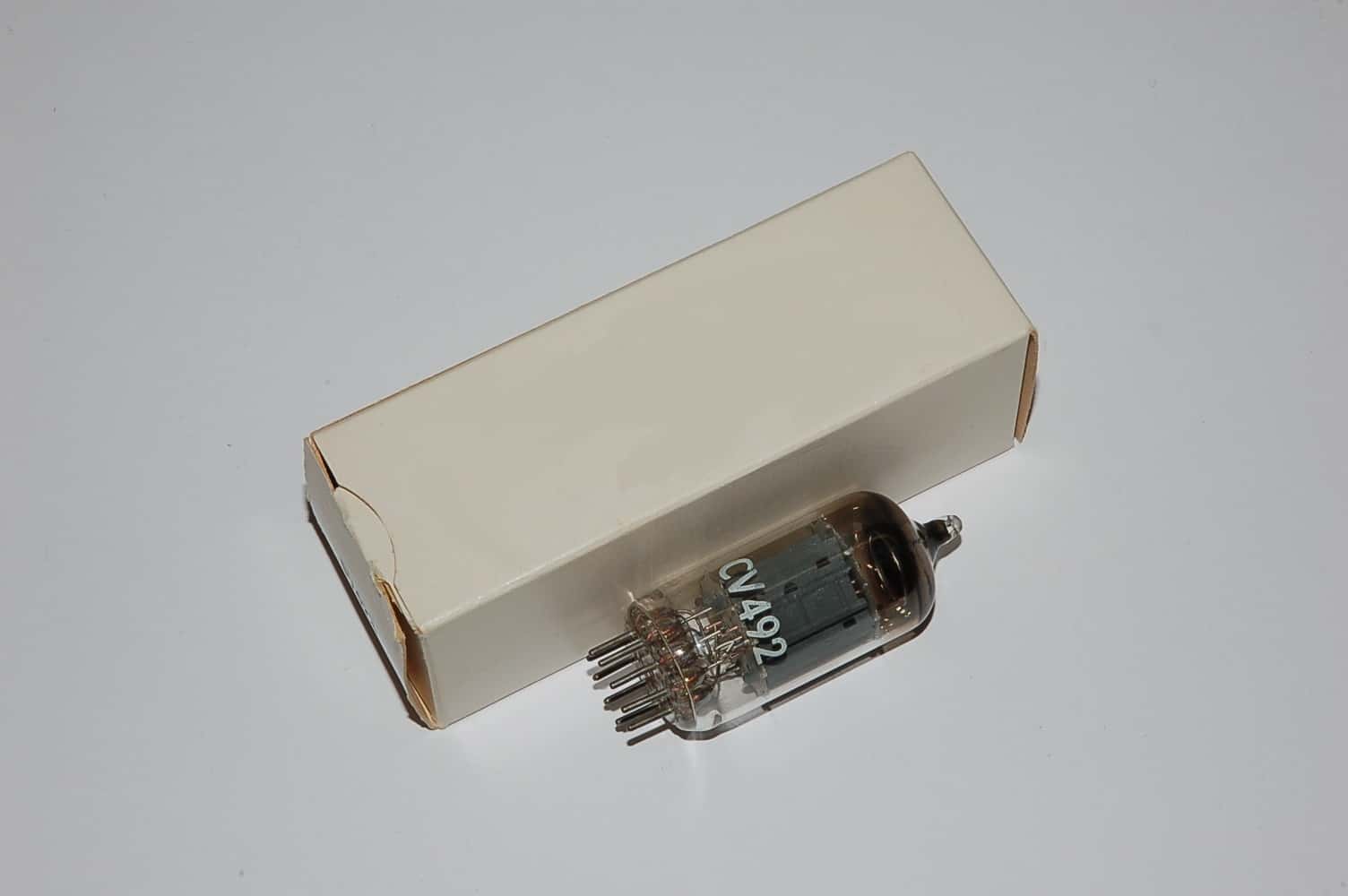 ECC83 CV492 british NOS tube