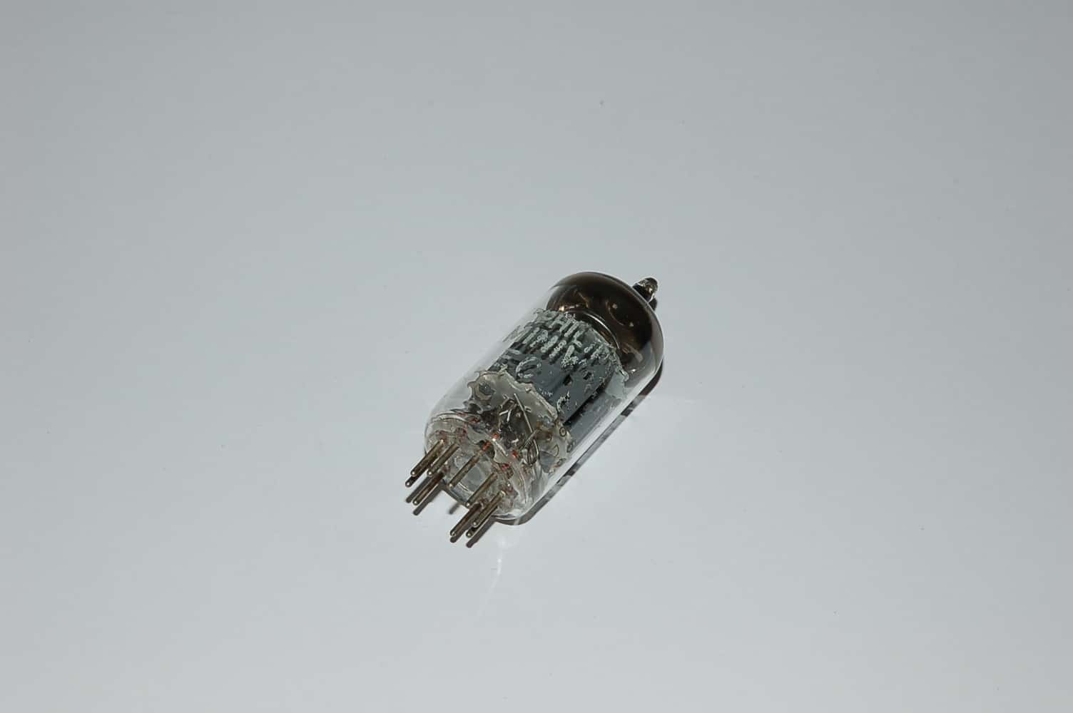 E83CC NOS Röhre  6057 tube