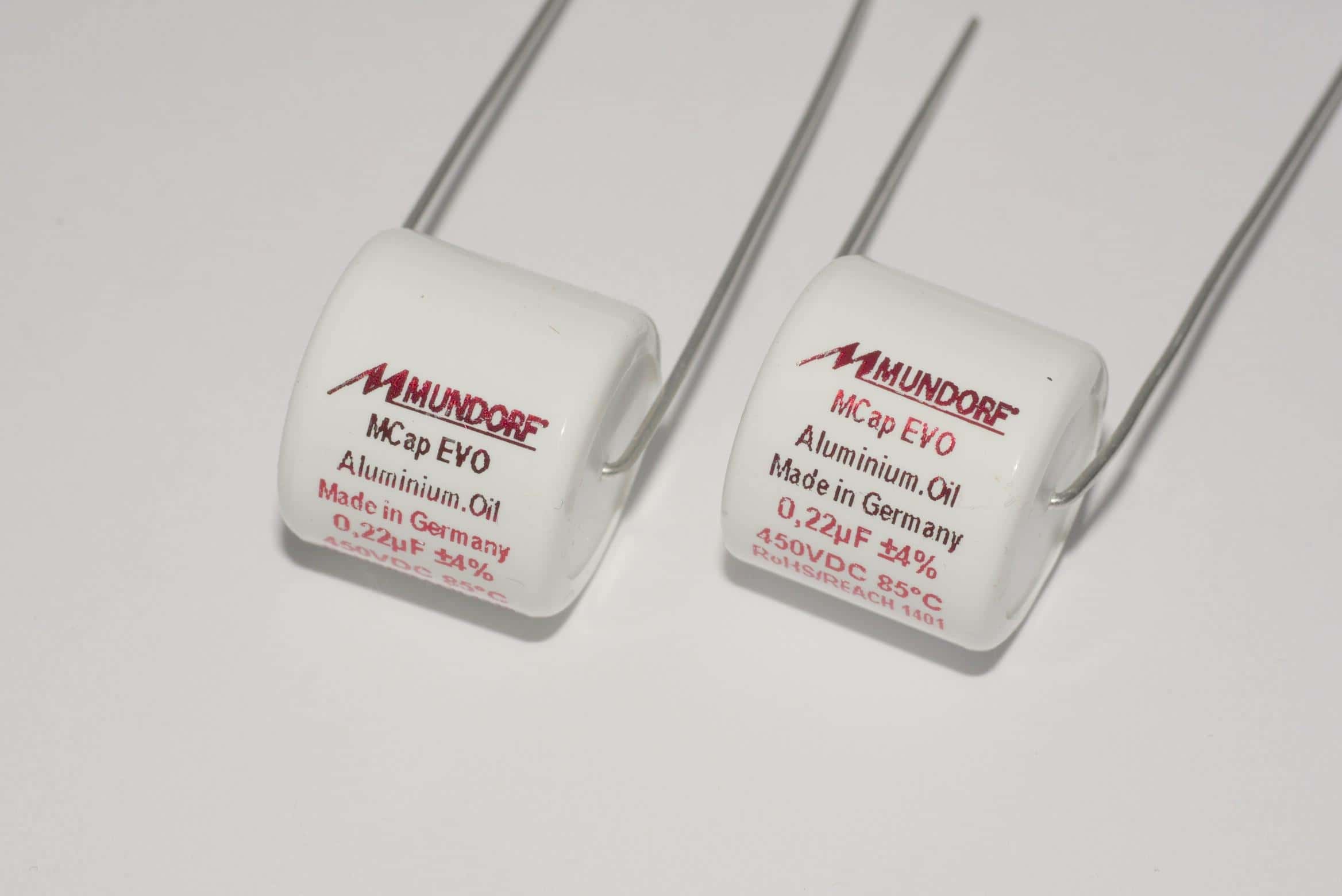 0,22uF Mundorf MCAP 450V 4% EVO ALU Öl Kondensator 16x14mm
