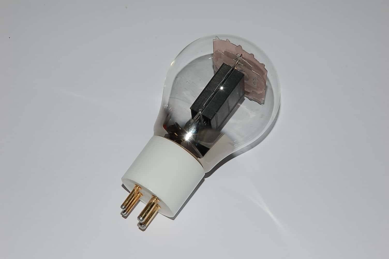 205D (=SG205 Shuguang) Triode globe shape bulb