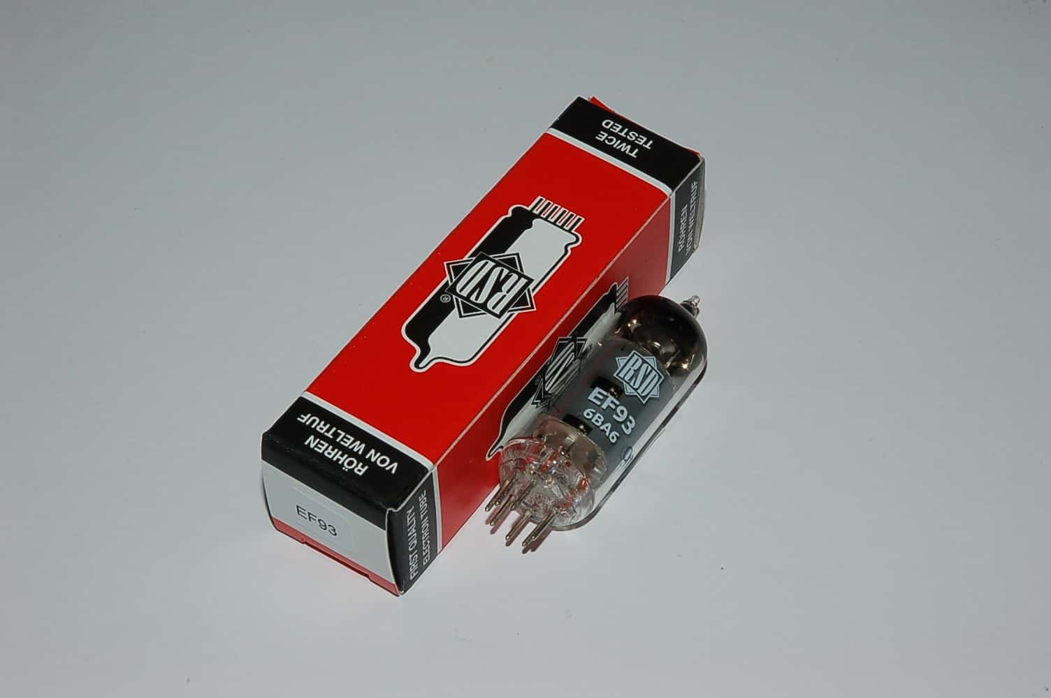 EF93 = 6BA6 5749 6F31 6K4 tube 7-pin Radioröhre