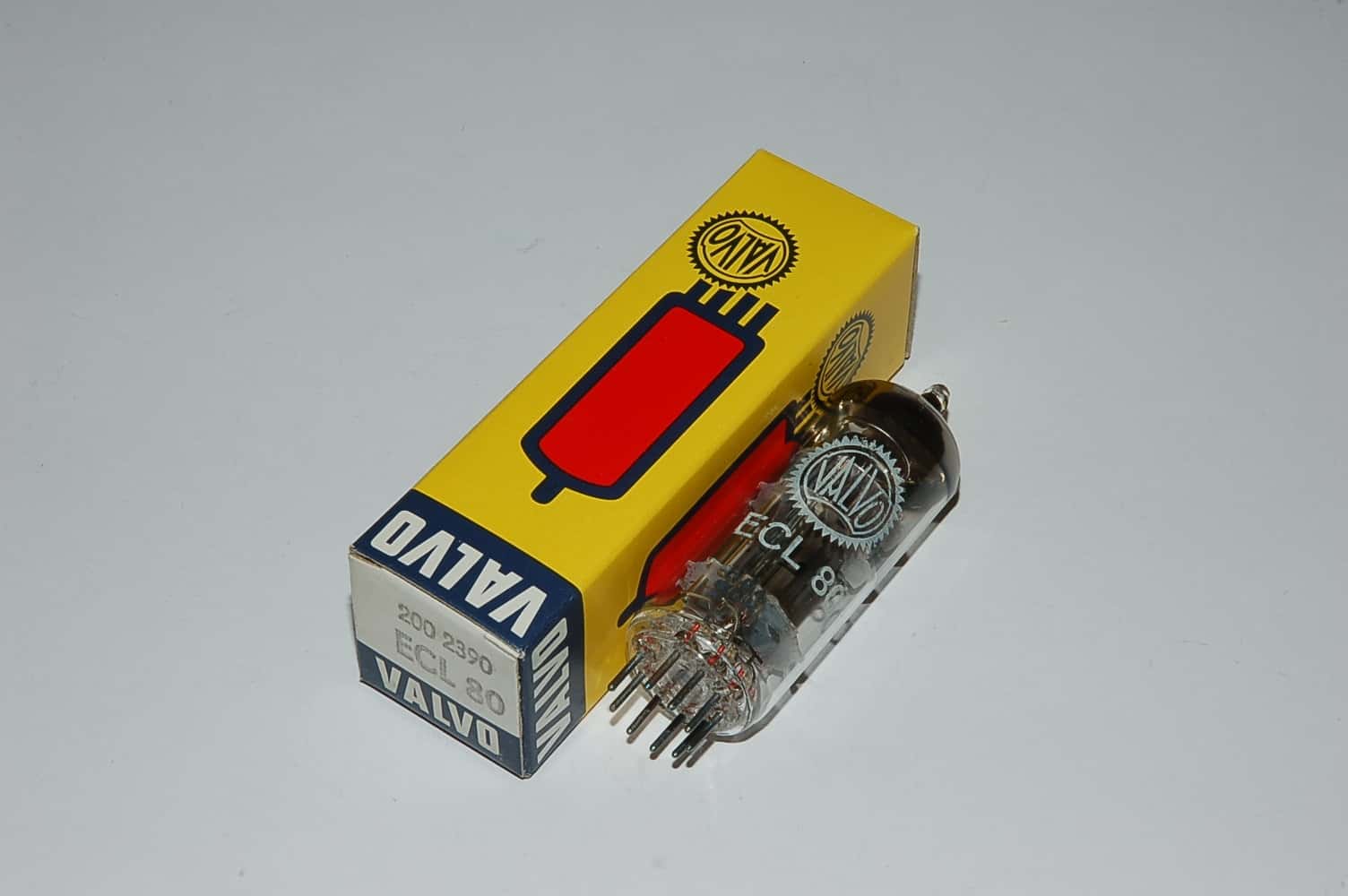 ECL80 = 6AB8 Radioröhre Triode / Pentode tube