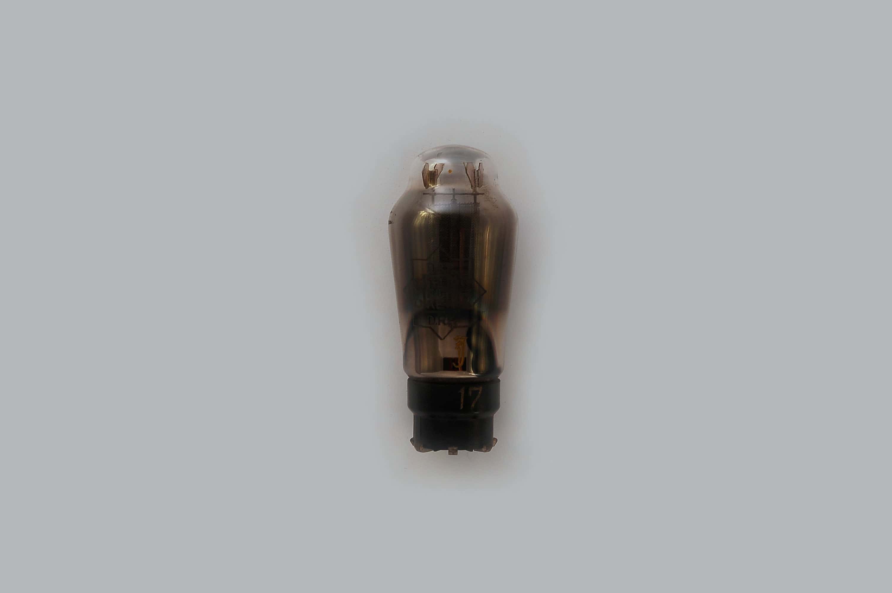 CY1 Röhre Gleichrichter P8A Top Cap