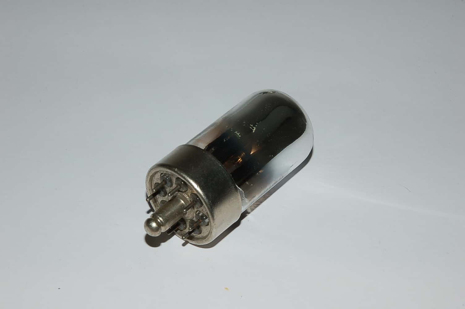 7AF7 doubletriode (Lokt.ECC82)