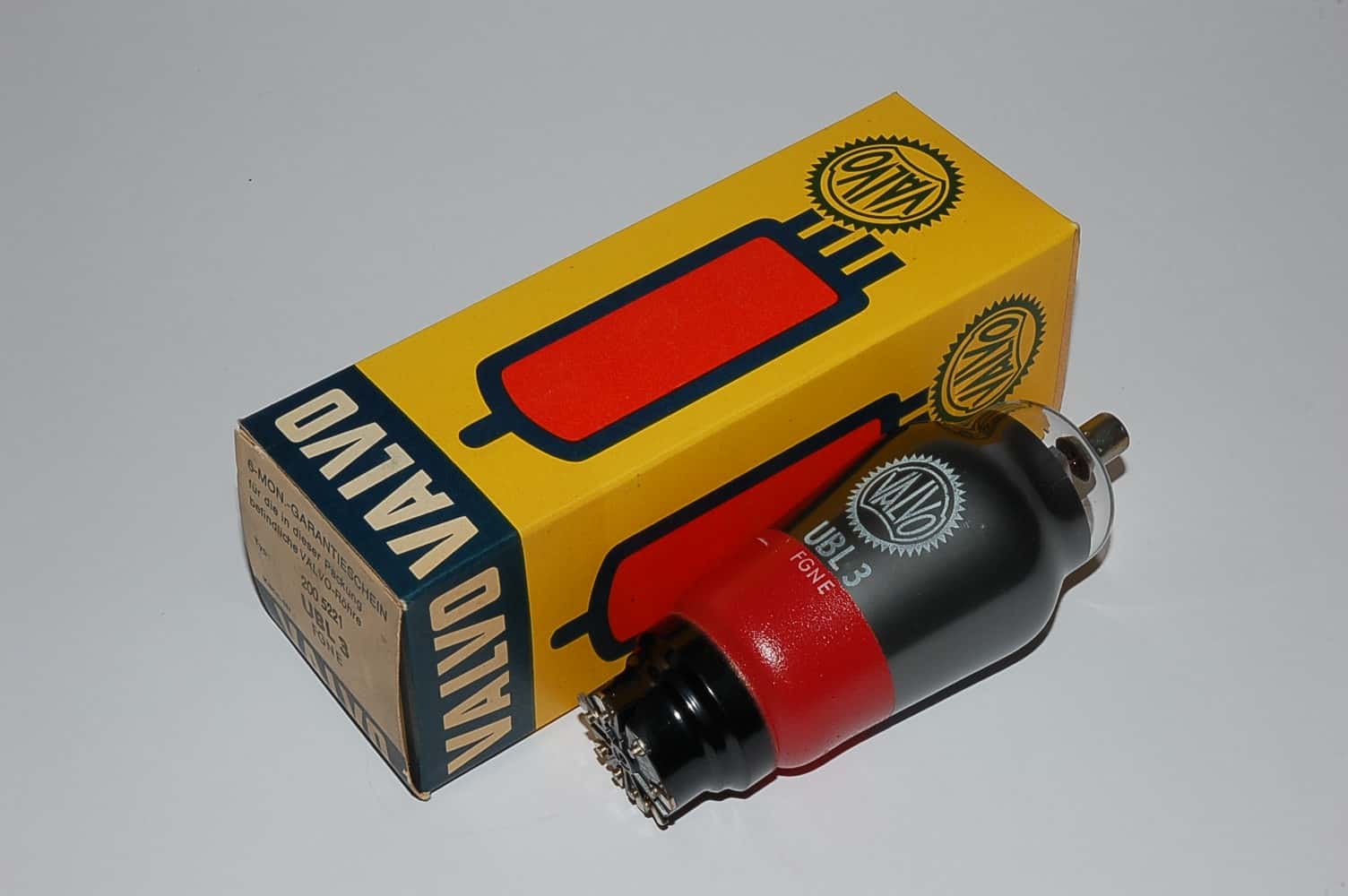 UBL3 Röhre Duodiode P8A Top Cap