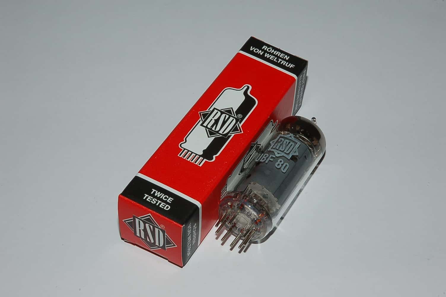 UBF80 = 17N8 DuoDiode/ Pentode Allstrom Noval Radioröhre