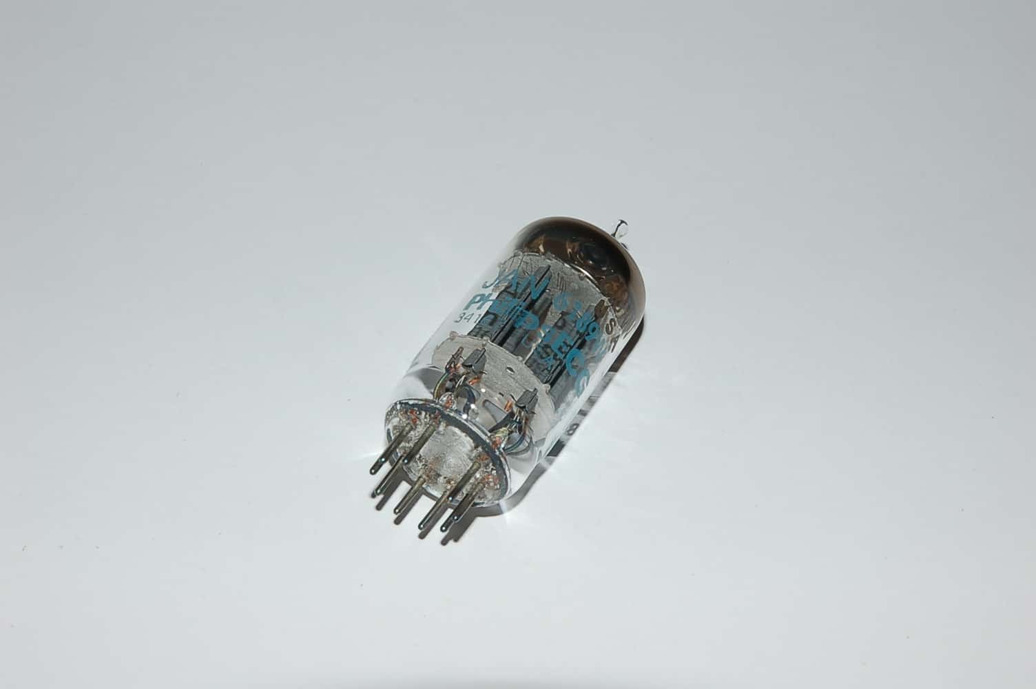 6189 NOS tube USA 12AU7A CV491 klar u. sauber klingende ECC82