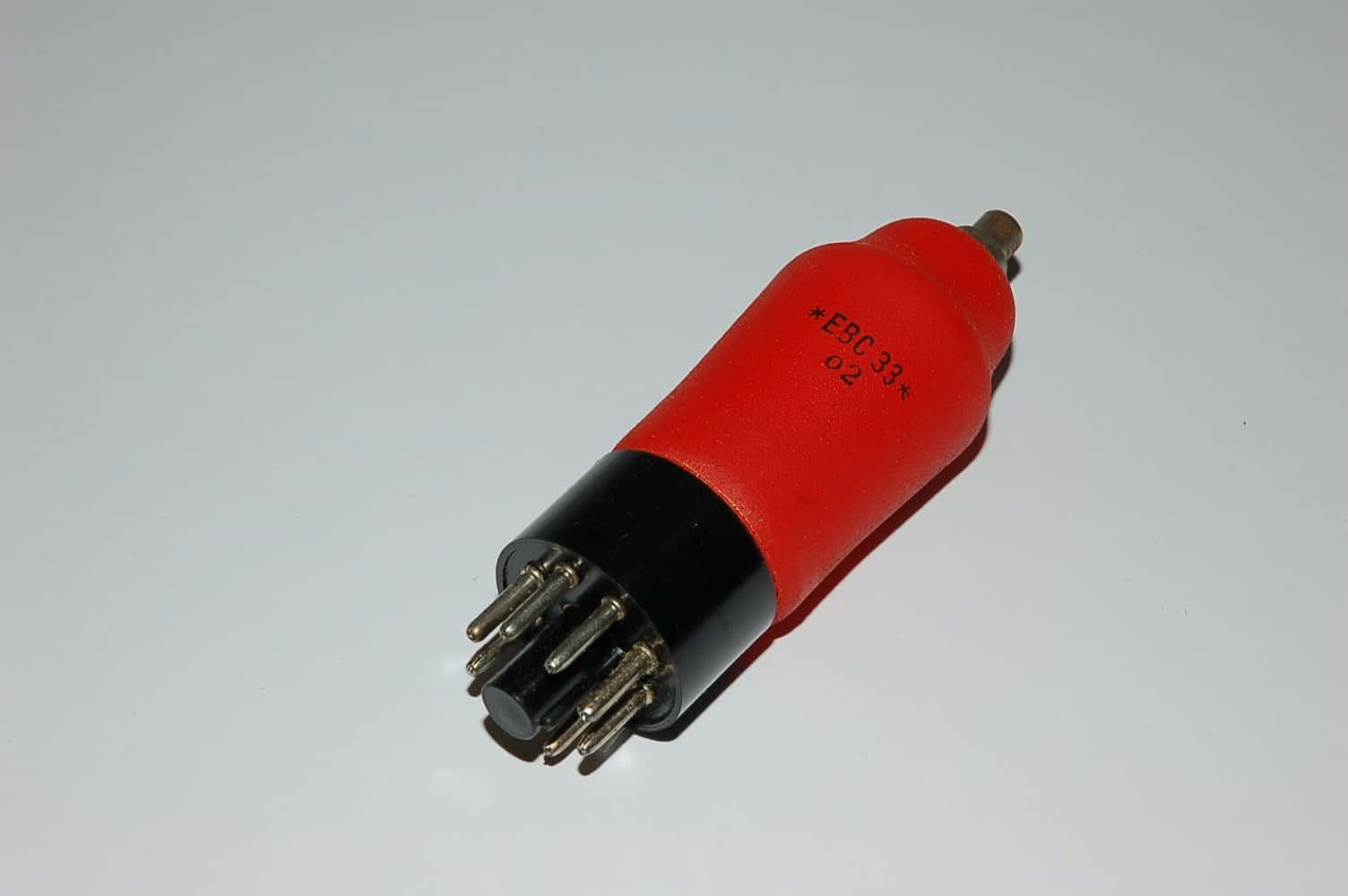 EBC33 Röhre = CV1055 wie EBC3 aber Oktal K8A 6,3V
