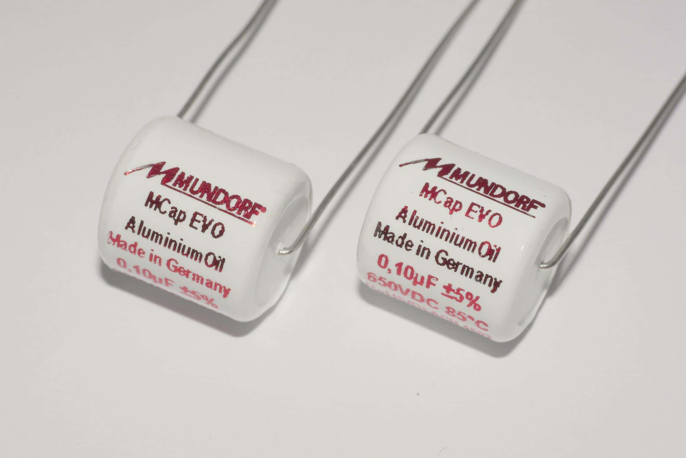 0,1uF Mundorf MCAP 650V 5% EVO ALU Öl Kondensator 12x12mm