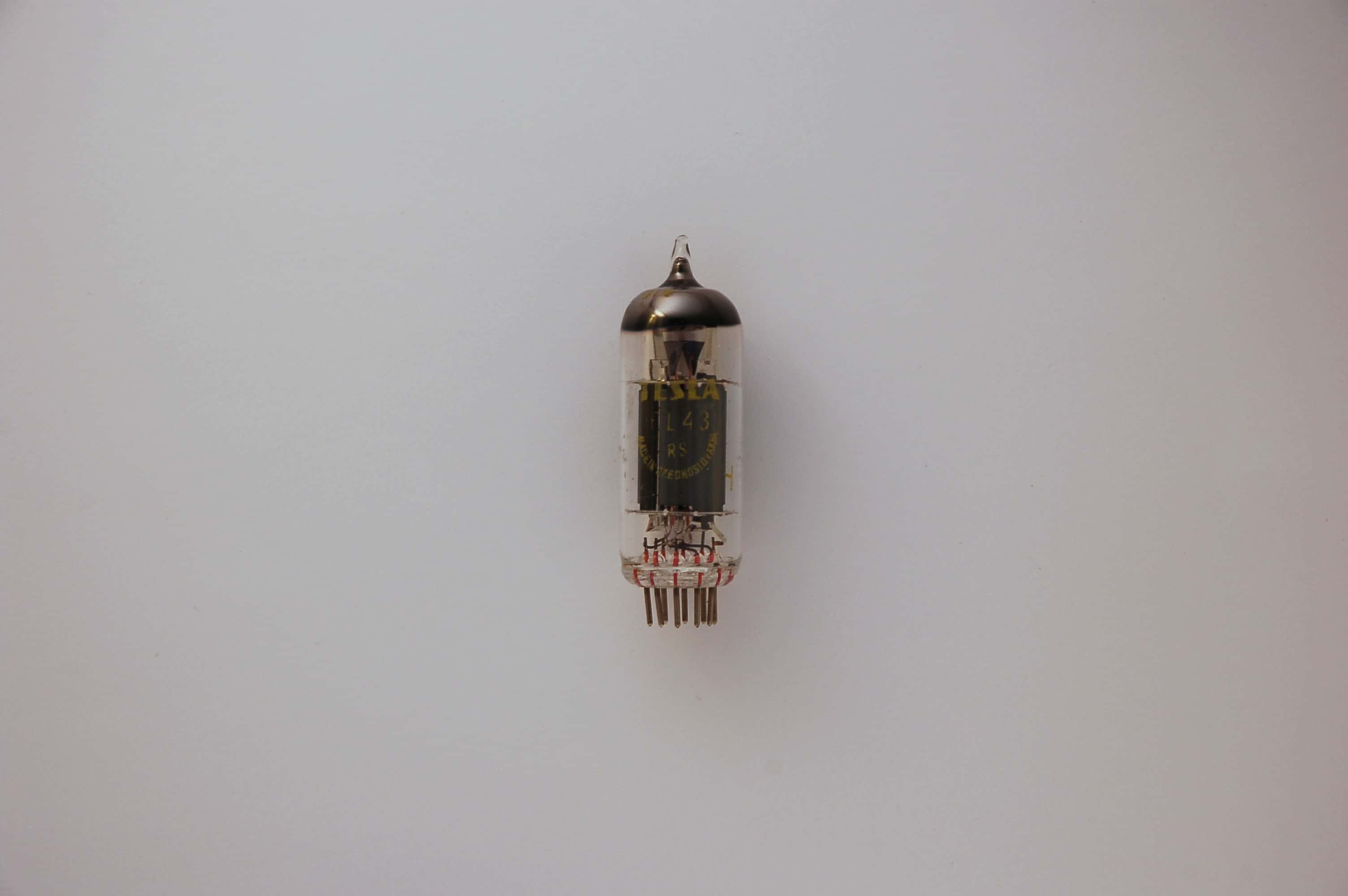 6CL6 Röhre = 6197 = 2014 Pentode B9A Uf 6,3V