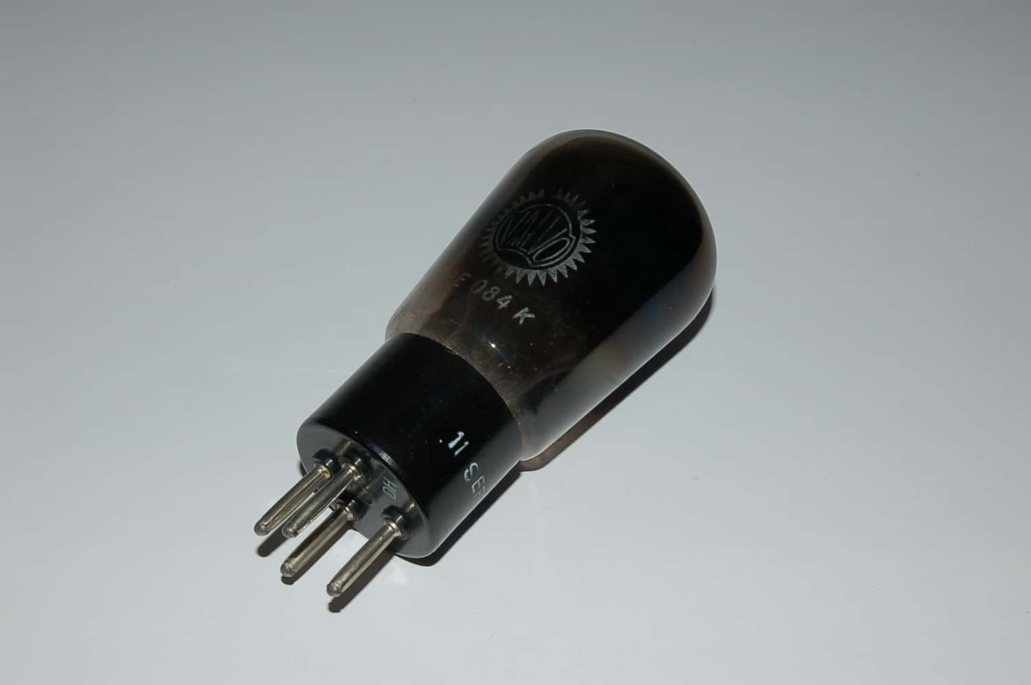 RE084K Röhre Batterieversion Triode Europa B4 Uf 4V