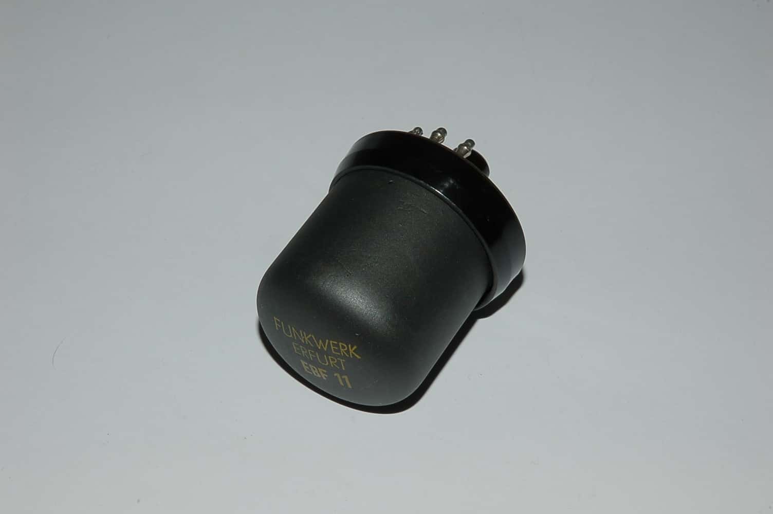 EBF11 Röhre Duodiode-Pentode Y8A Uf 6,3V