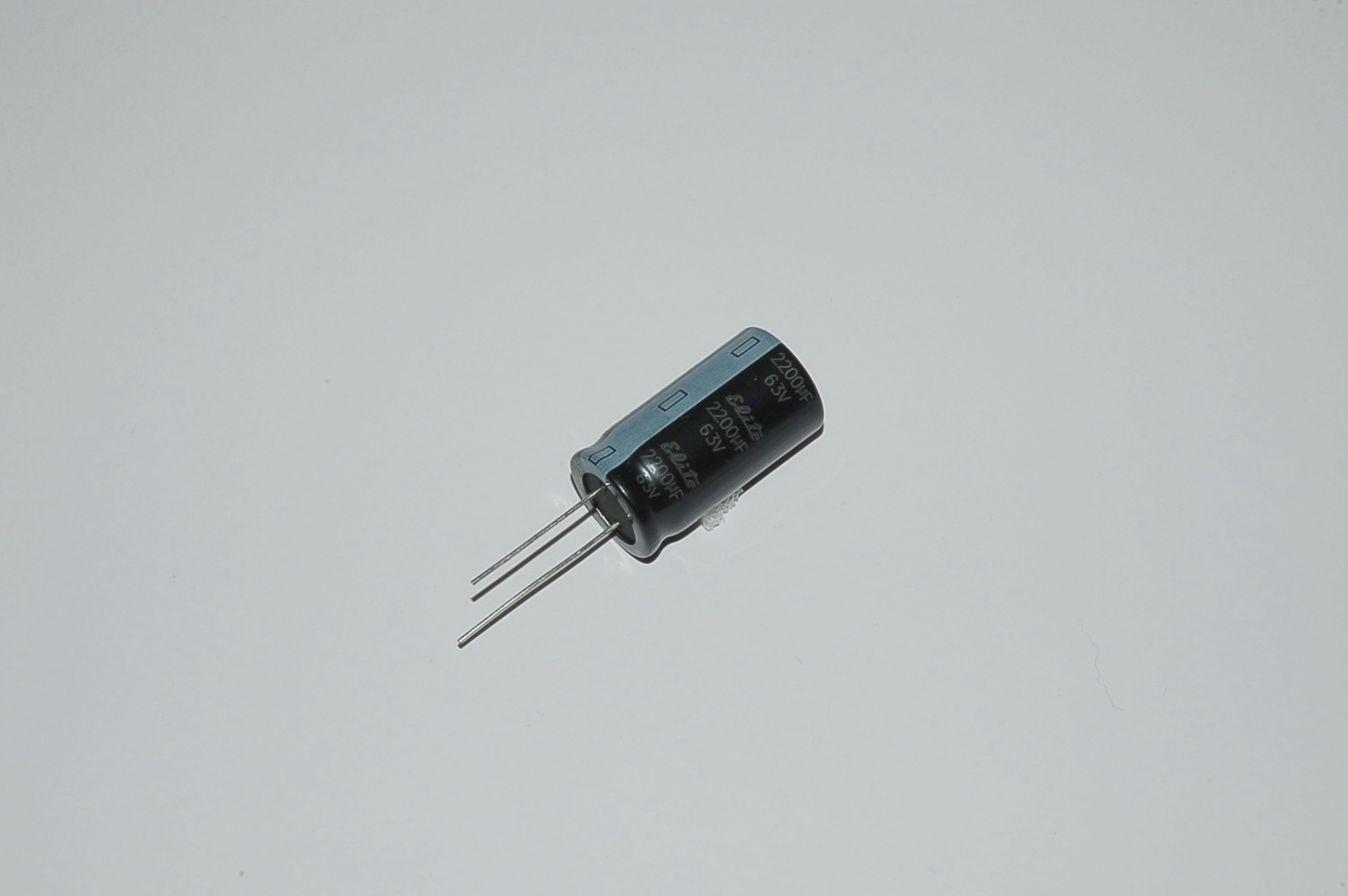 Elko 2200uF/63V Radial RM=7,5