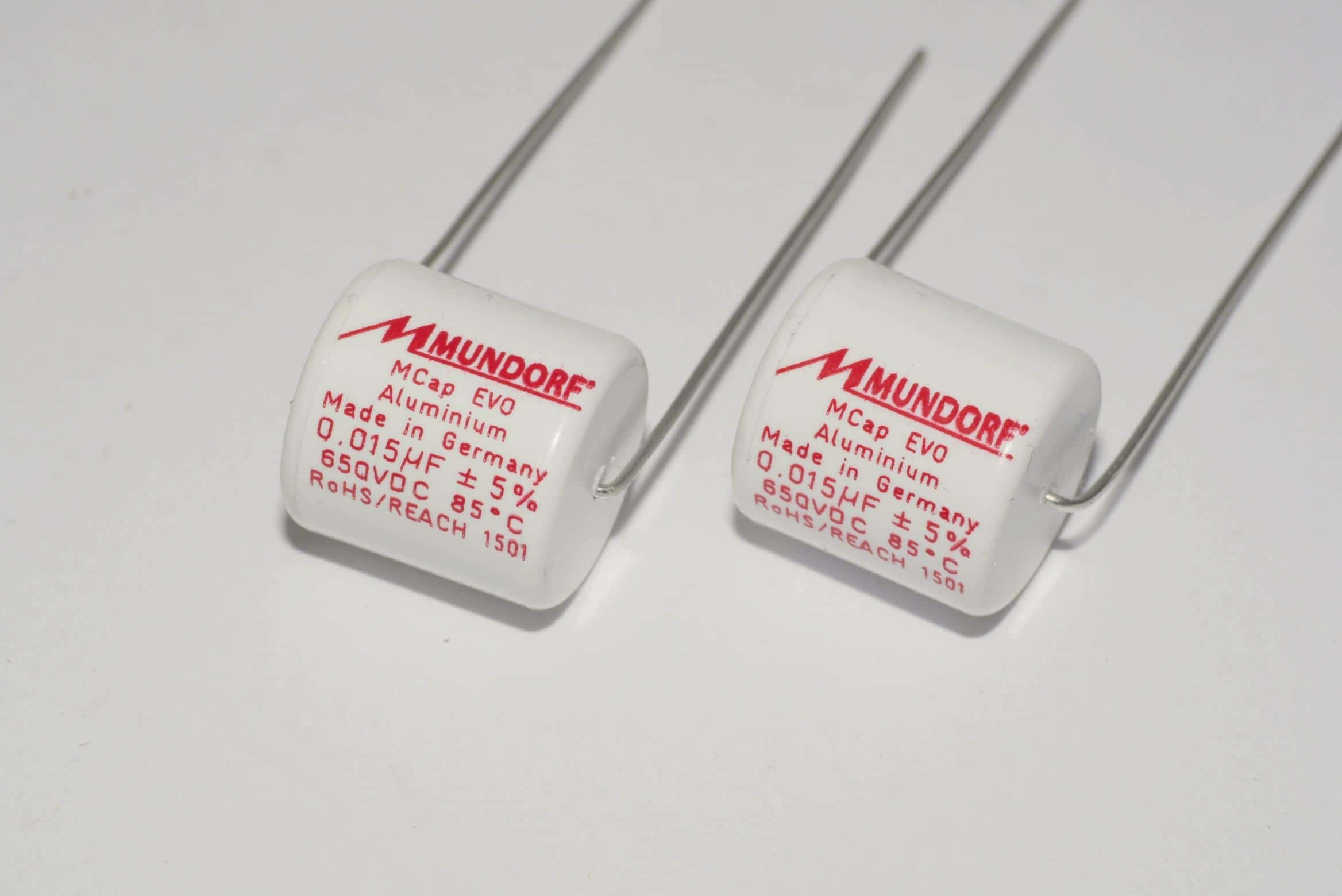 0,015uF Mundorf MCAP 650V 5% EVO Alu Kondensator 12x12mm