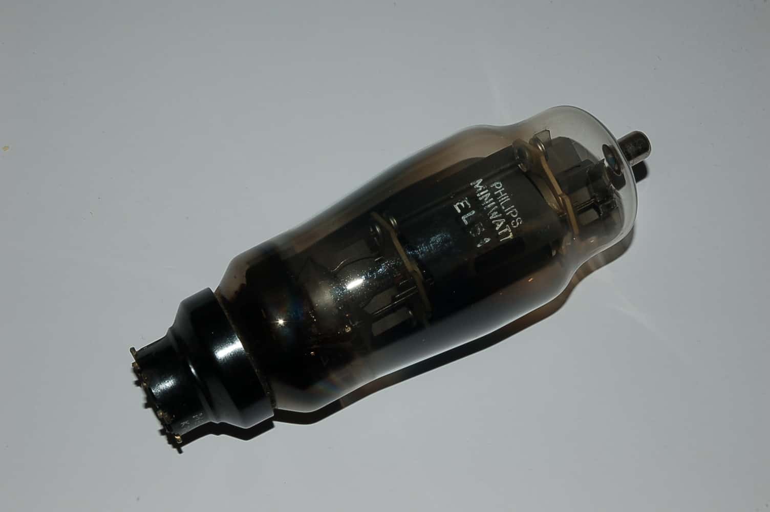 EL51 Röhre Endpentode B8G Uf 6,3V