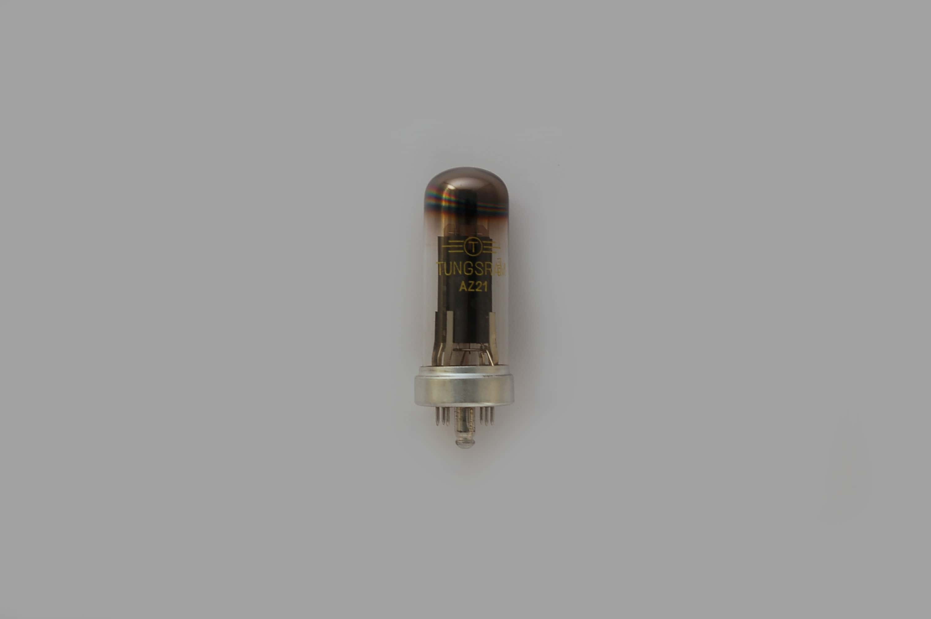 AZ21 Röhre Gleichrichter B8G Uf 4V