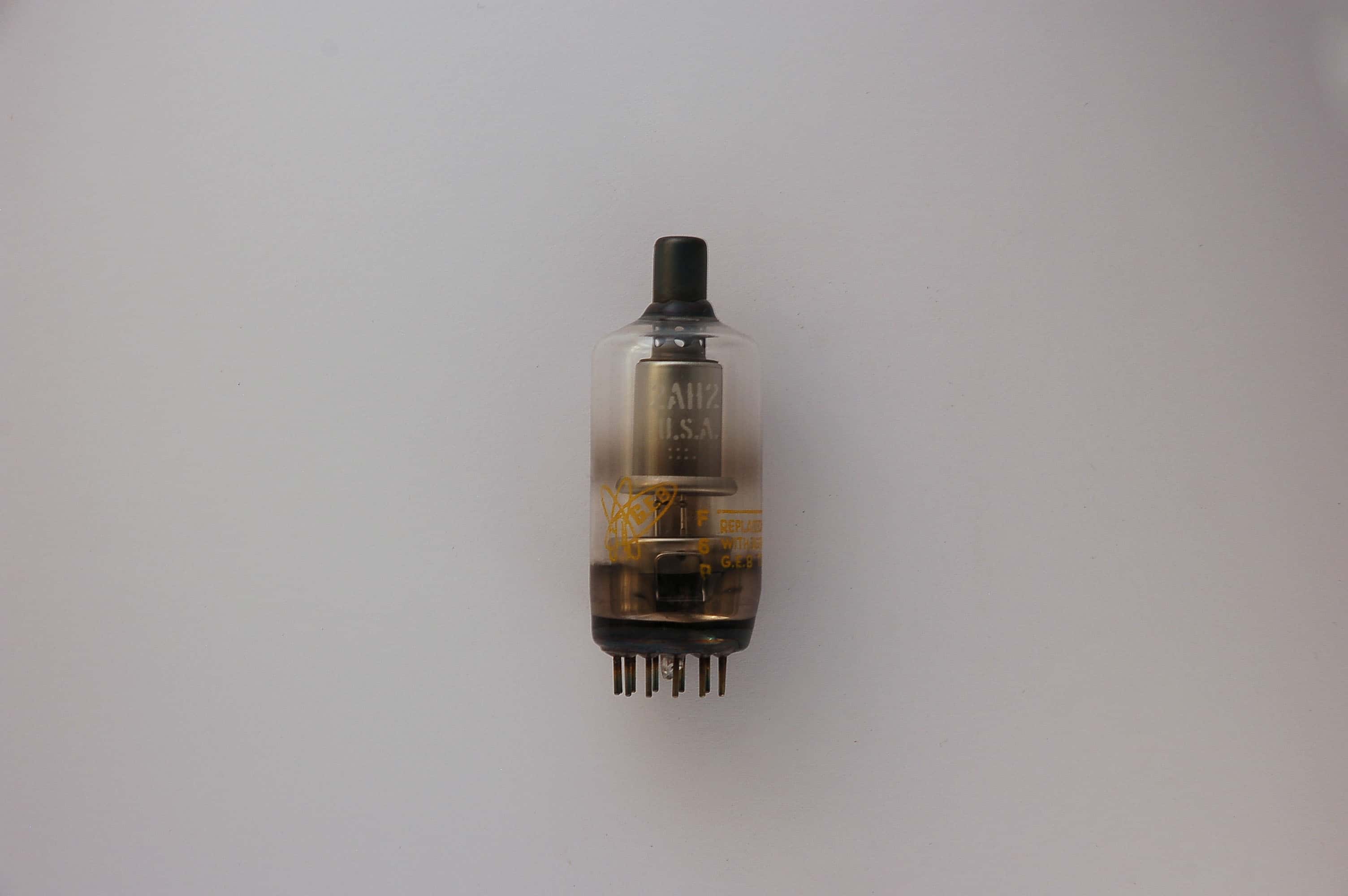 2AH2 Röhre = 2BU2 Gleichrichter B12C Uf 2,5V