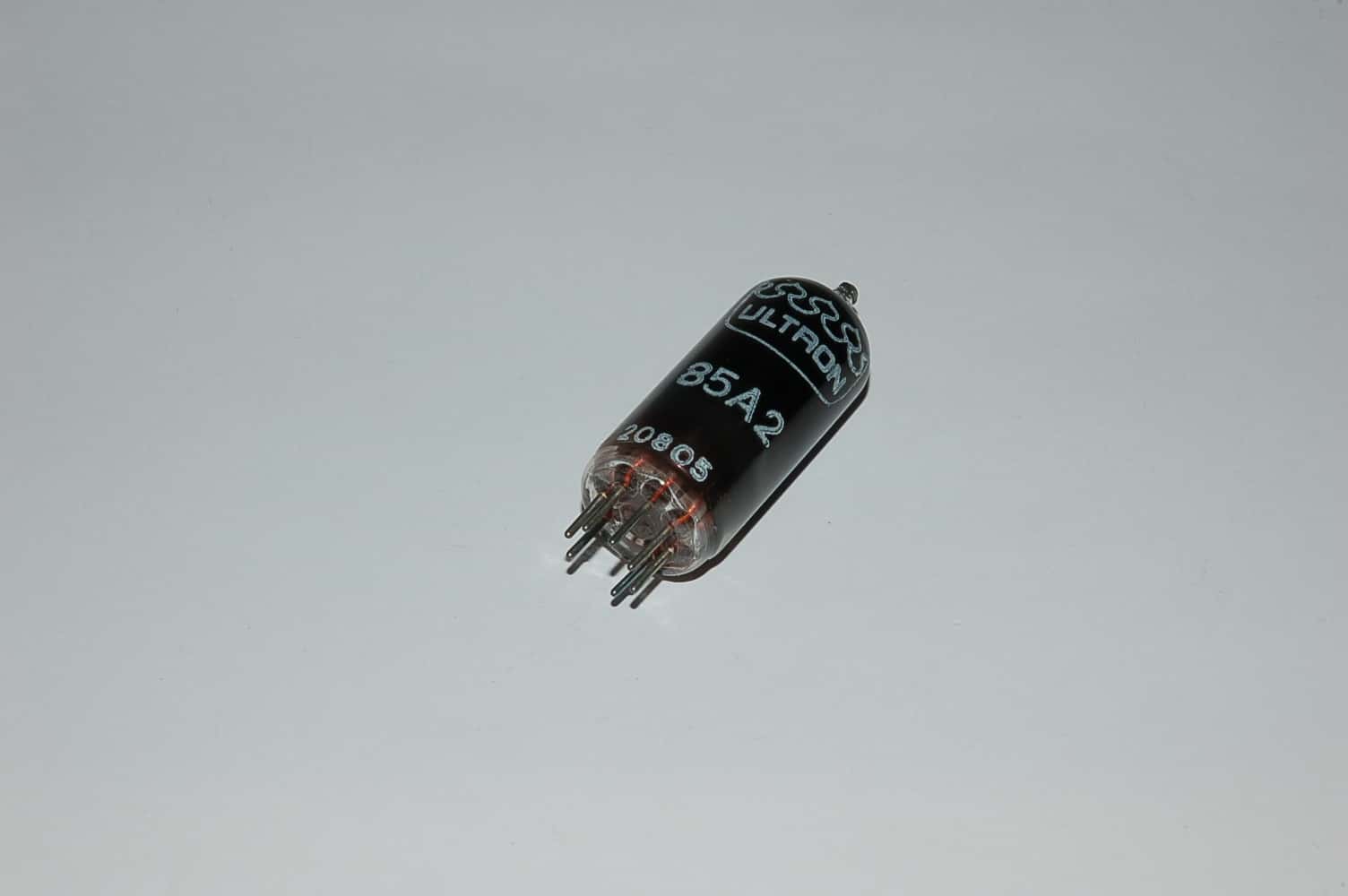 85A2 Röhre = 0G3 Regler B7G 85V