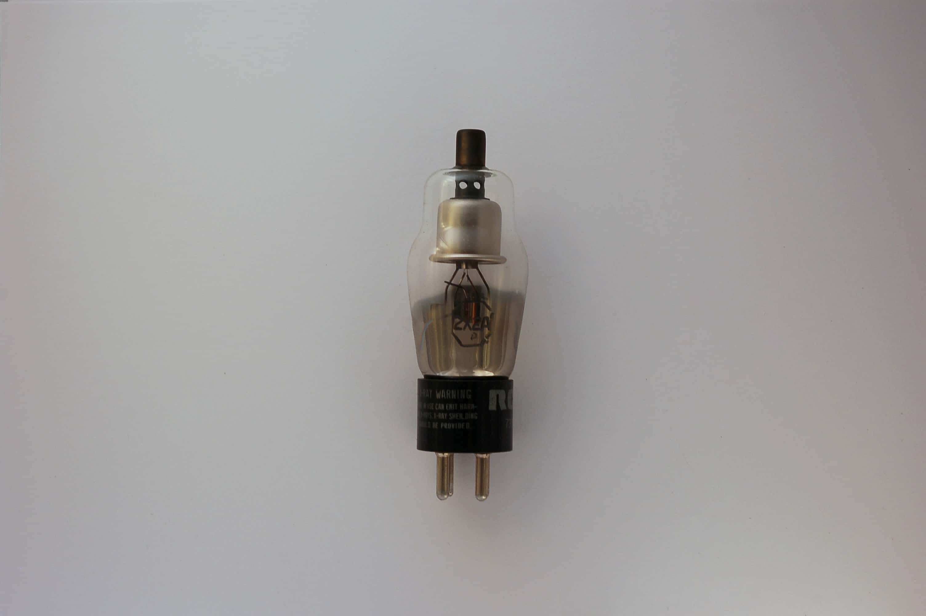 2X2 Röhre = 879 Gleichrichter UX4 Uf 2,5V