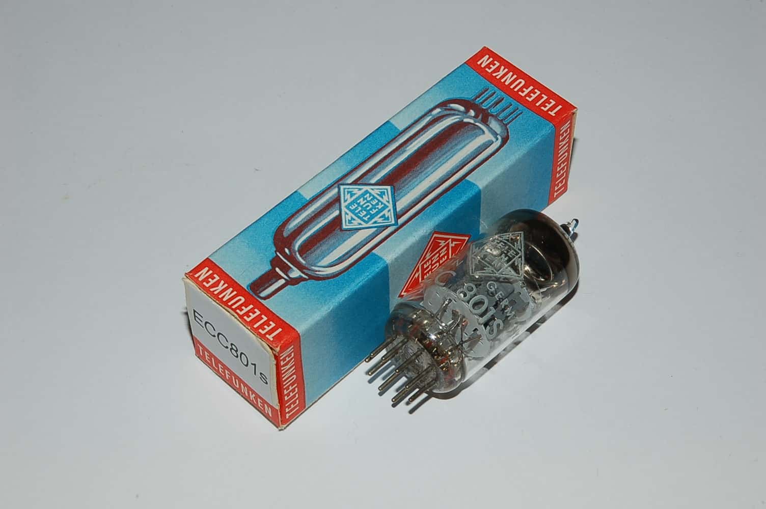 ECC801S NOS Telefunken Röhre mit Raute  longlife