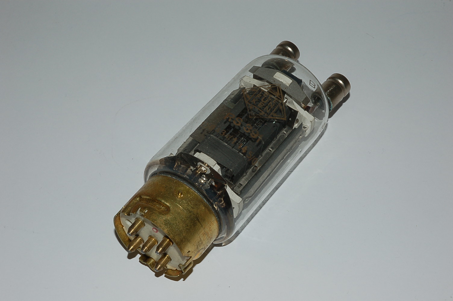 RS391 "Wehrmacht" Röhre 110Watt Sendepentode