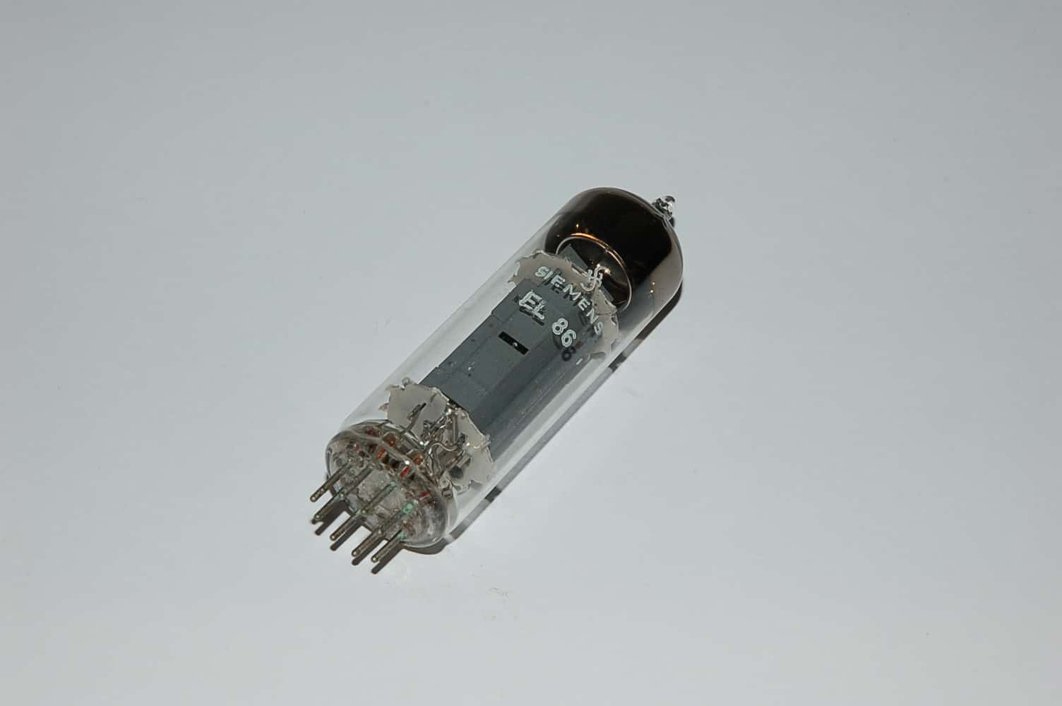 EL86 = 6CW5 6P43P Pentode tube Leistungsröhre