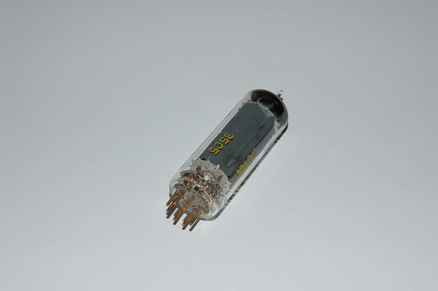 35C5 Röhre Strahlpentode B7G Uf 35V
