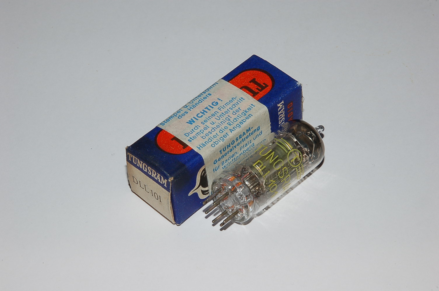 DLL101 double Pentode - Röhre