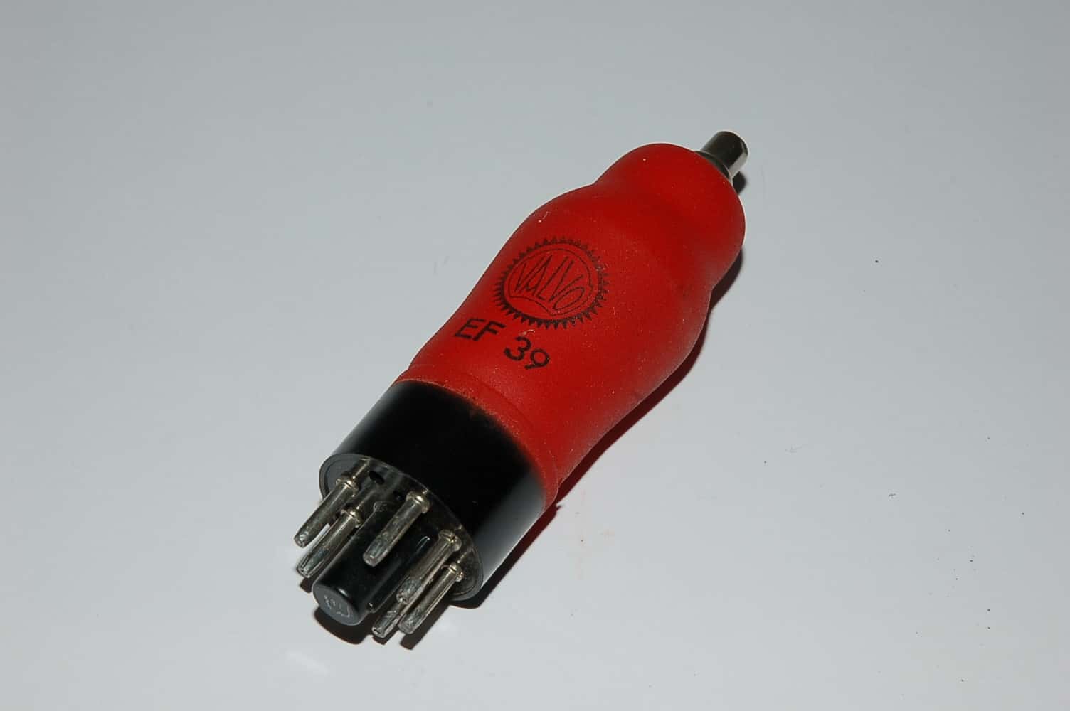 EF39 Röhre = CV1053 Regelpentode K8A Uf 6,3V