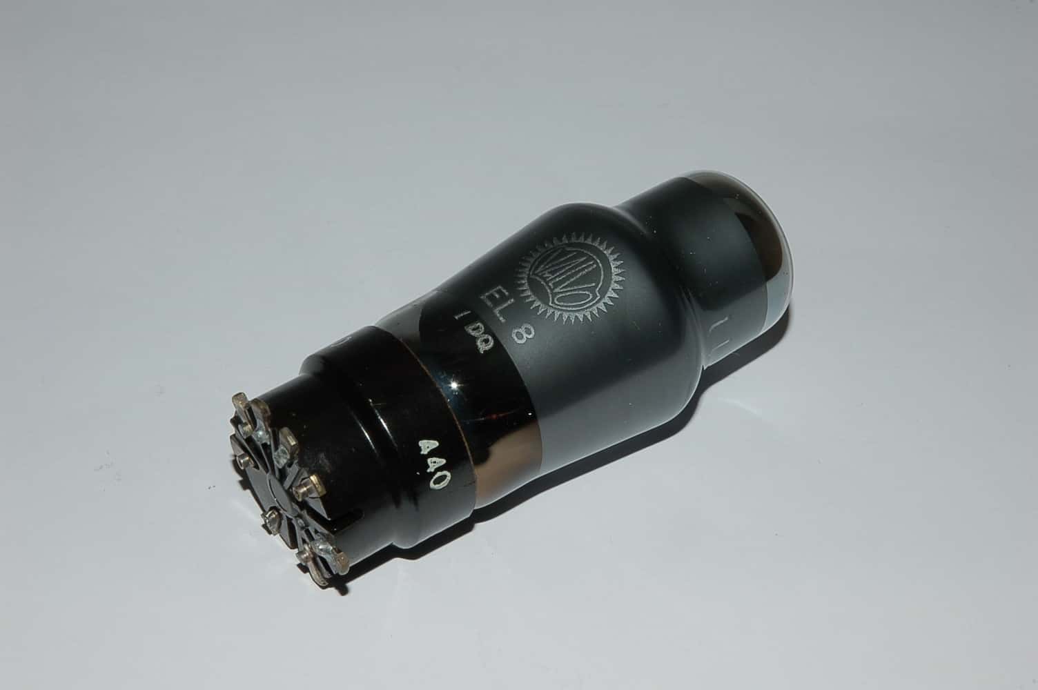 EL8 Röhre Endpentode P8A Uf 6,3V